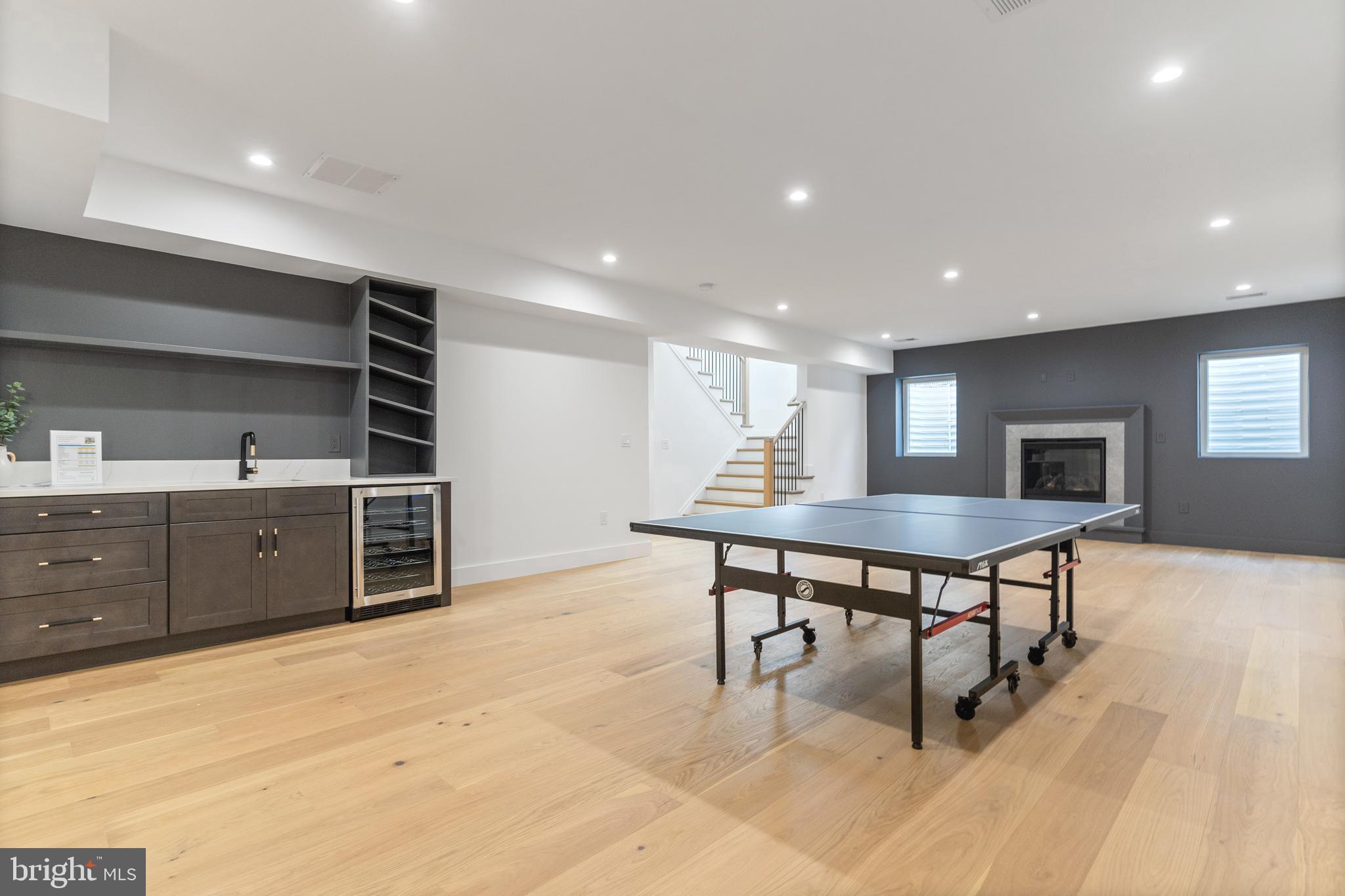 DANA HEIGHTS - Residential