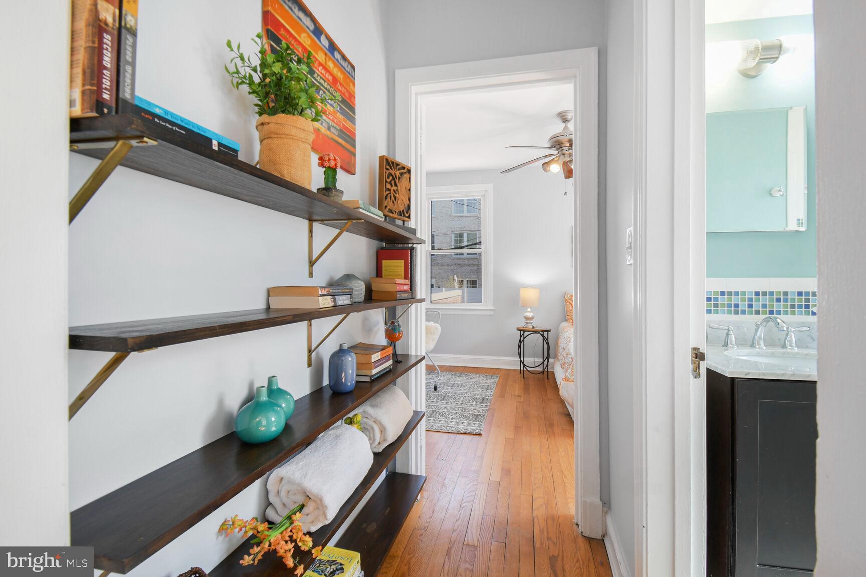 CAPITOL HILL - Residential