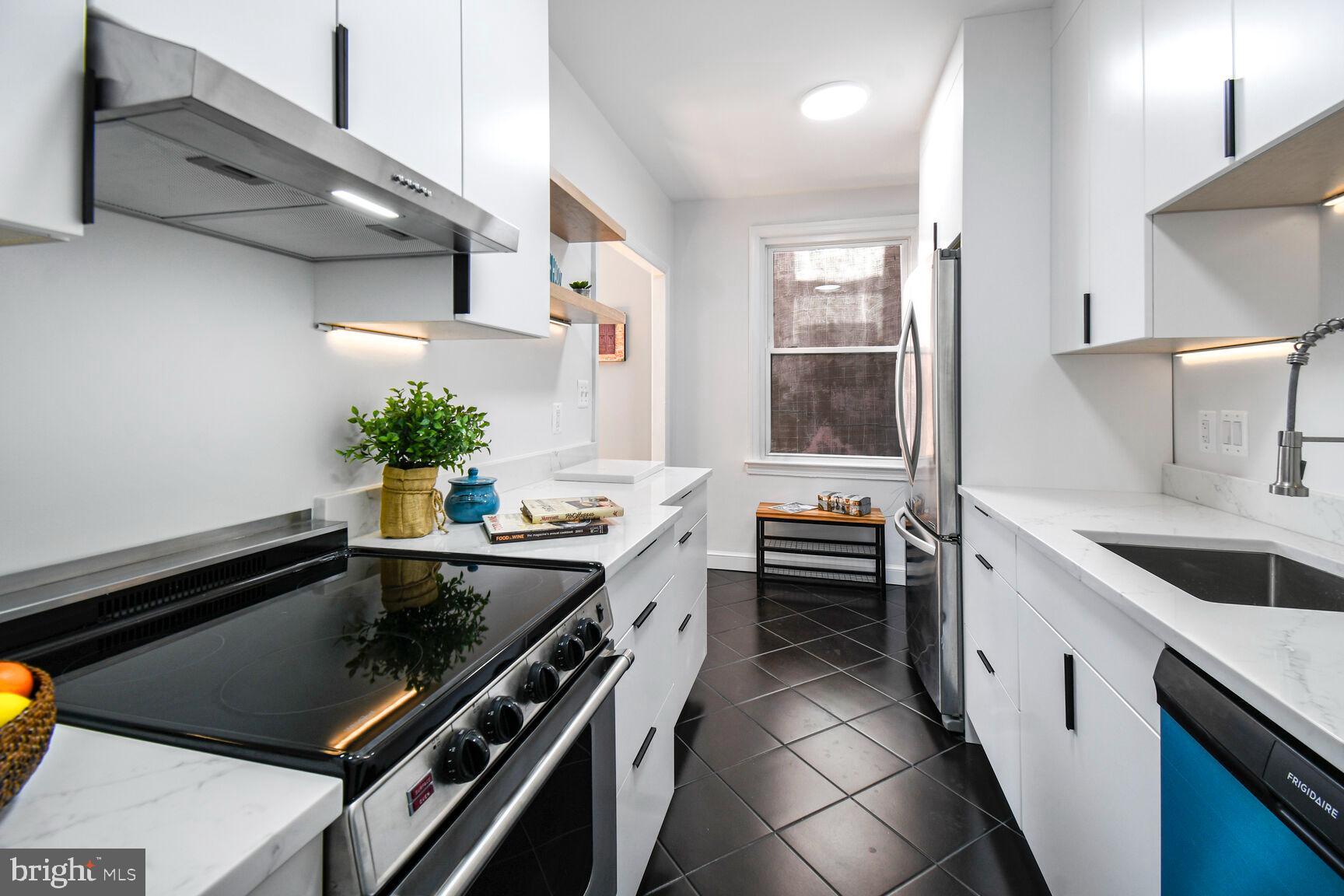 CAPITOL HILL - Residential