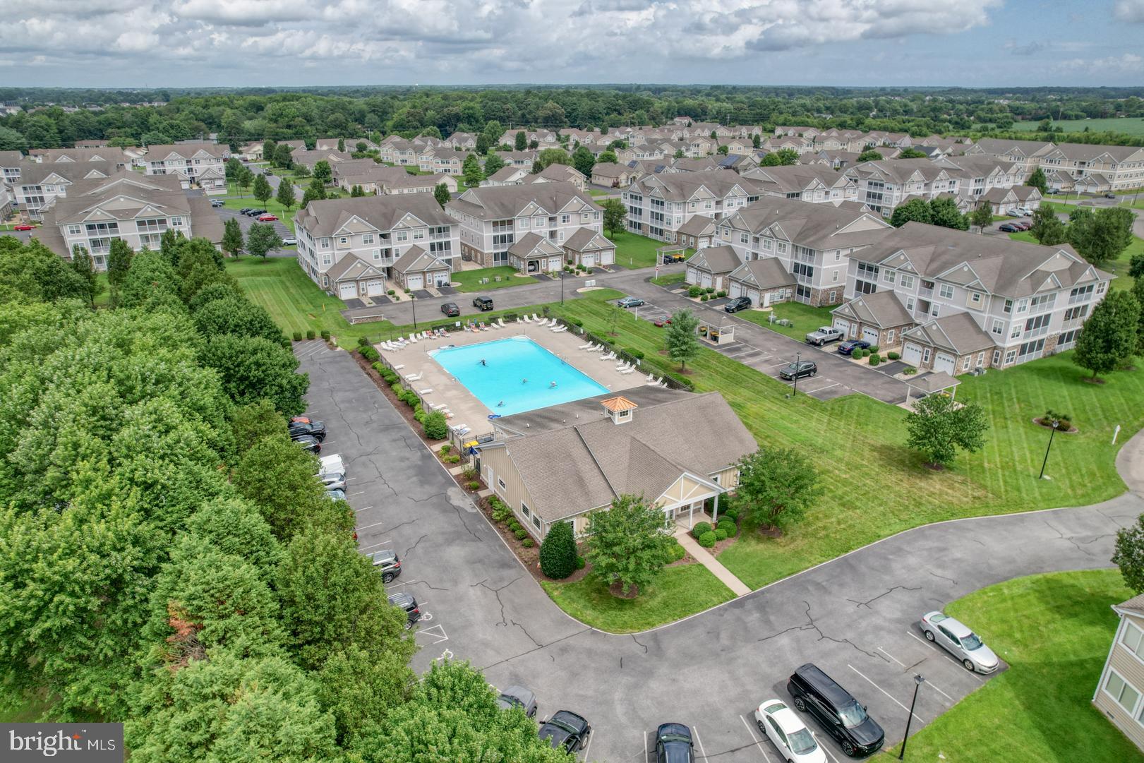 HEARTHSTONE MANOR - Residential