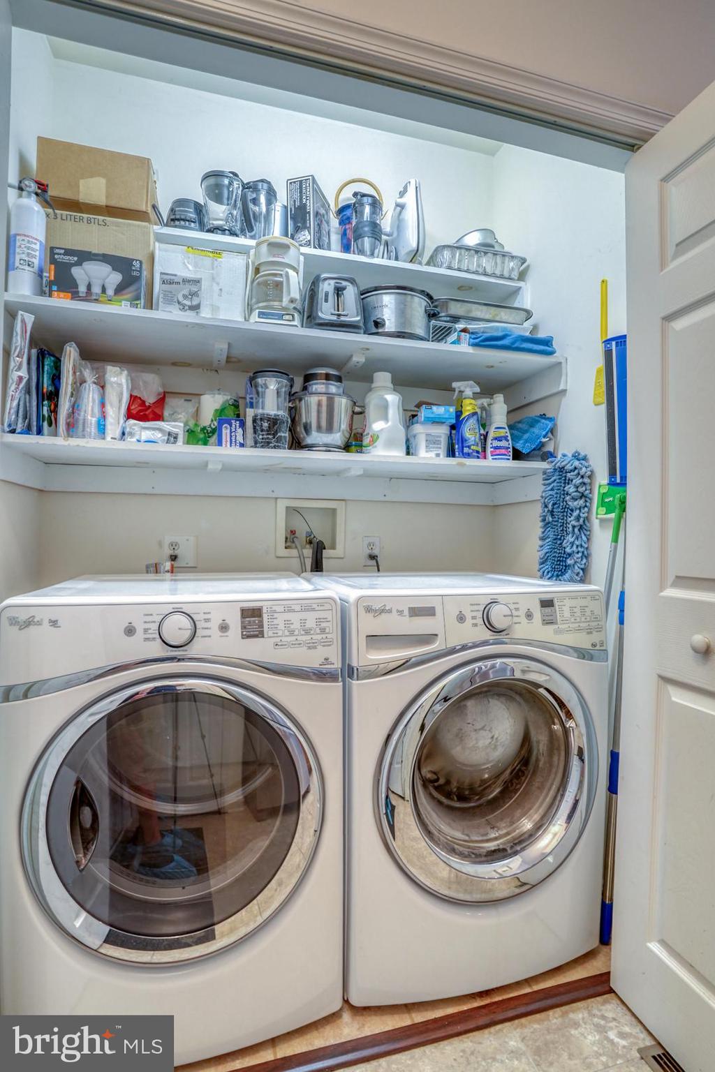 HEARTHSTONE MANOR - Residential