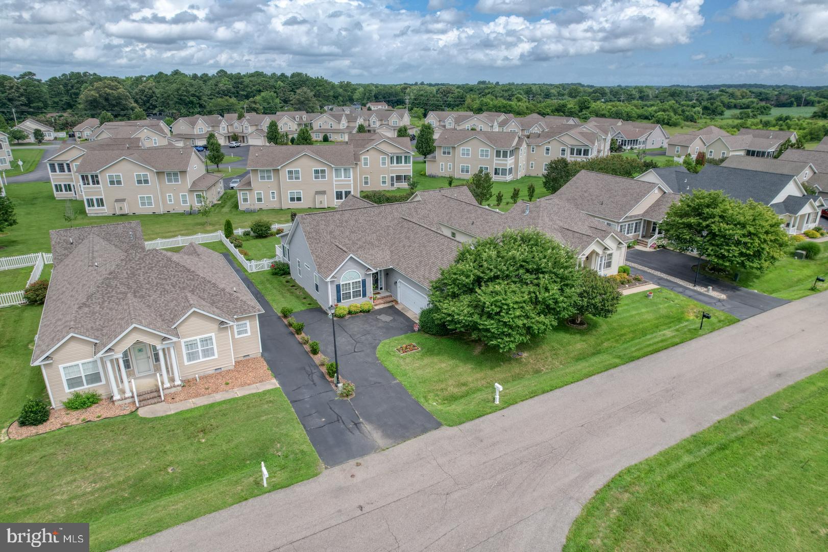 HEARTHSTONE MANOR - Residential