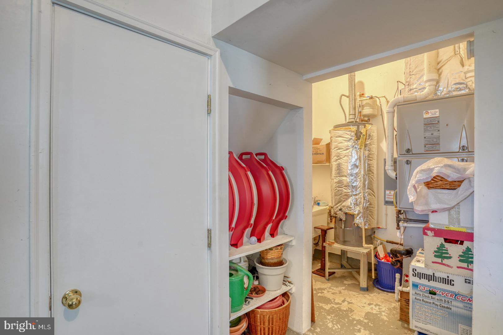 HEARTHSTONE MANOR - Residential