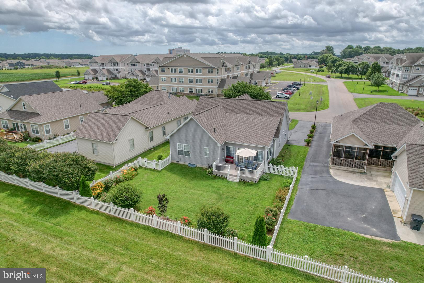 HEARTHSTONE MANOR - Residential