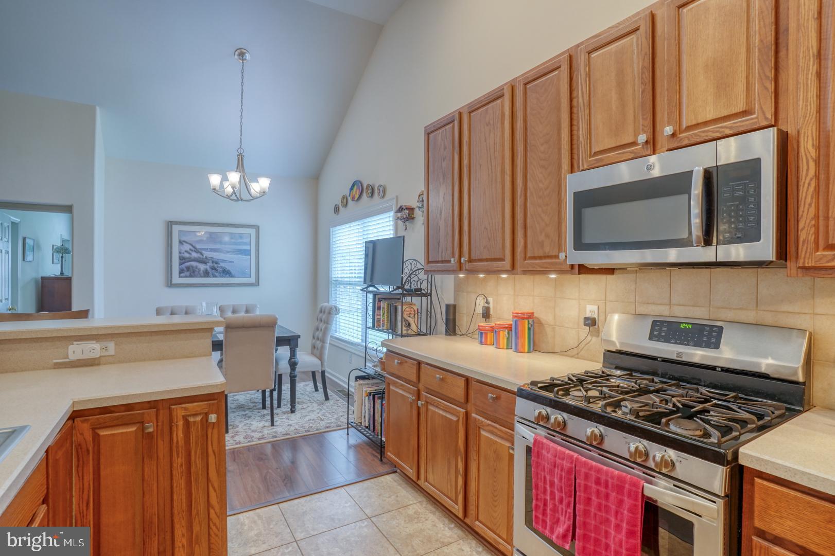 HEARTHSTONE MANOR - Residential