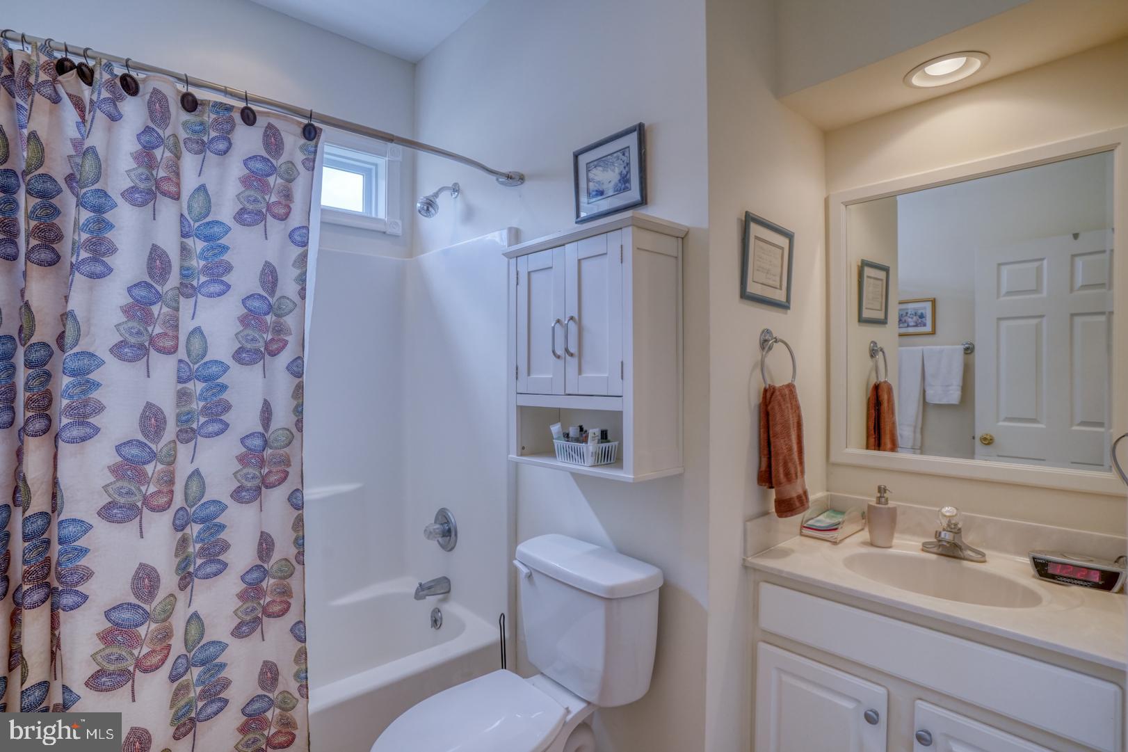 HEARTHSTONE MANOR - Residential