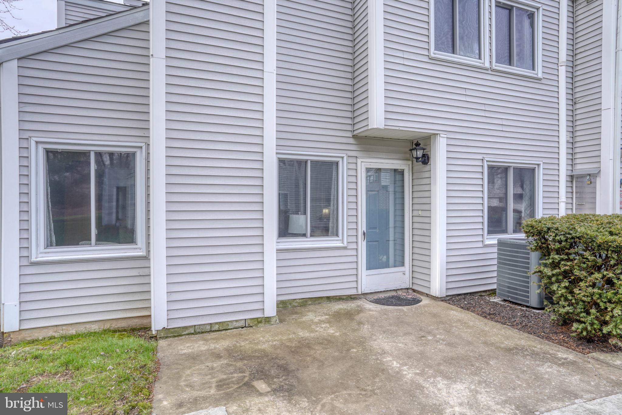 2705 CREEKSIDE DRIVE