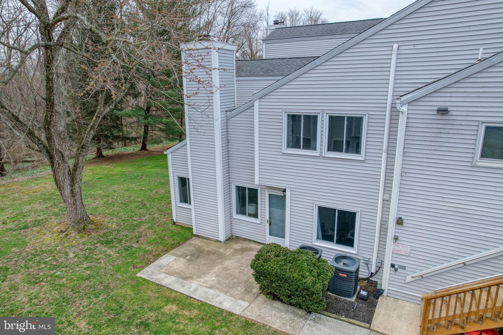 2705 CREEKSIDE DRIVE