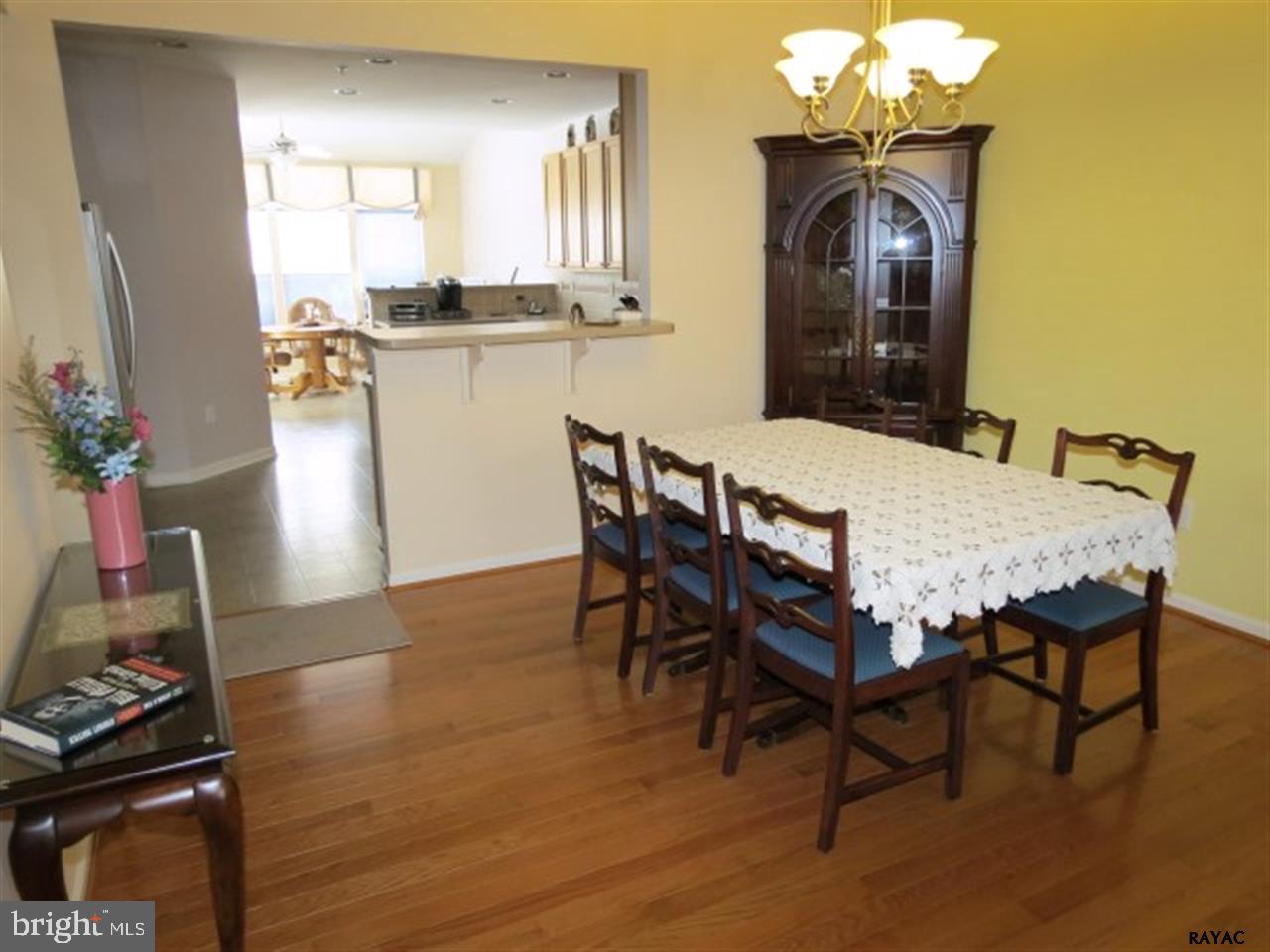 REGENTS GLEN - Residential