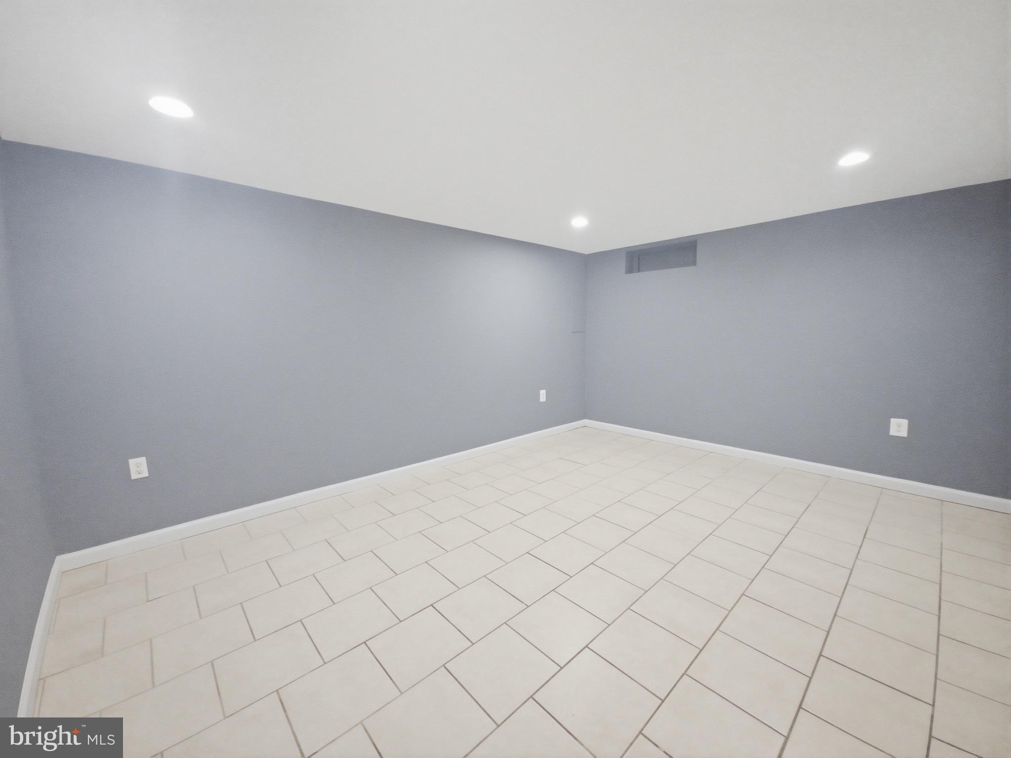 LAKELAND - Residential