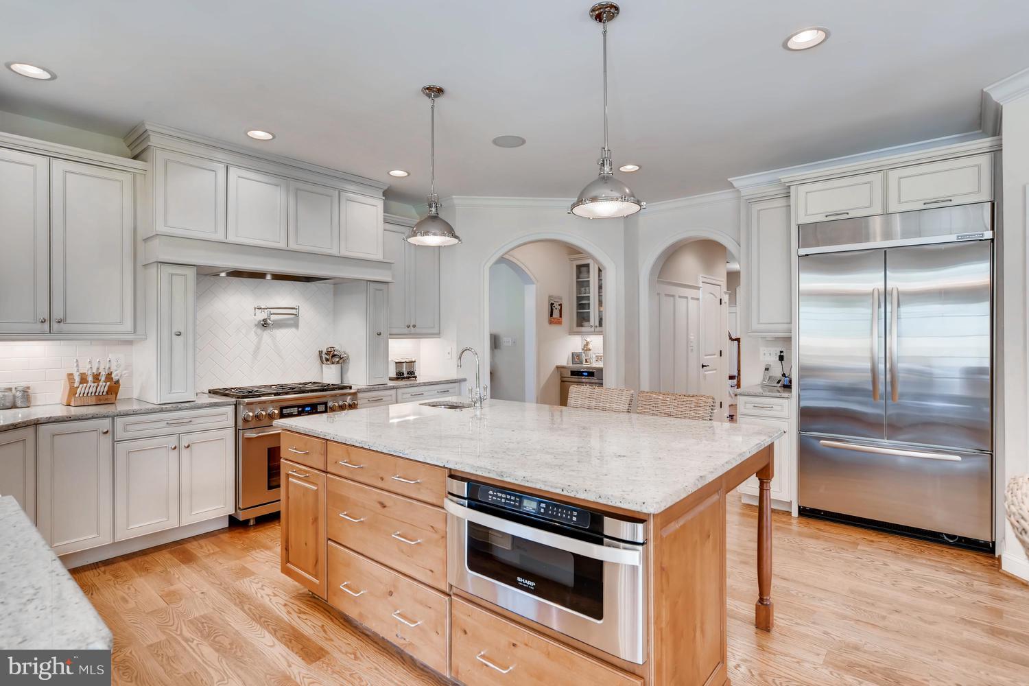 BRIAR KNOLL - Residential