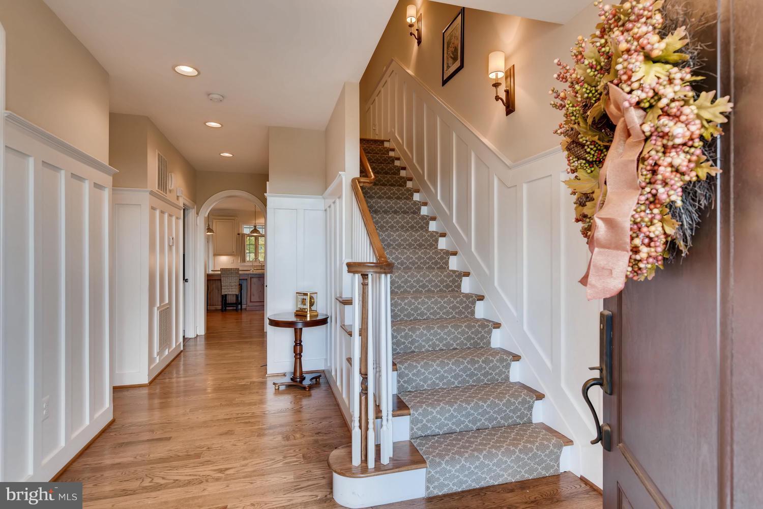 BRIAR KNOLL - Residential