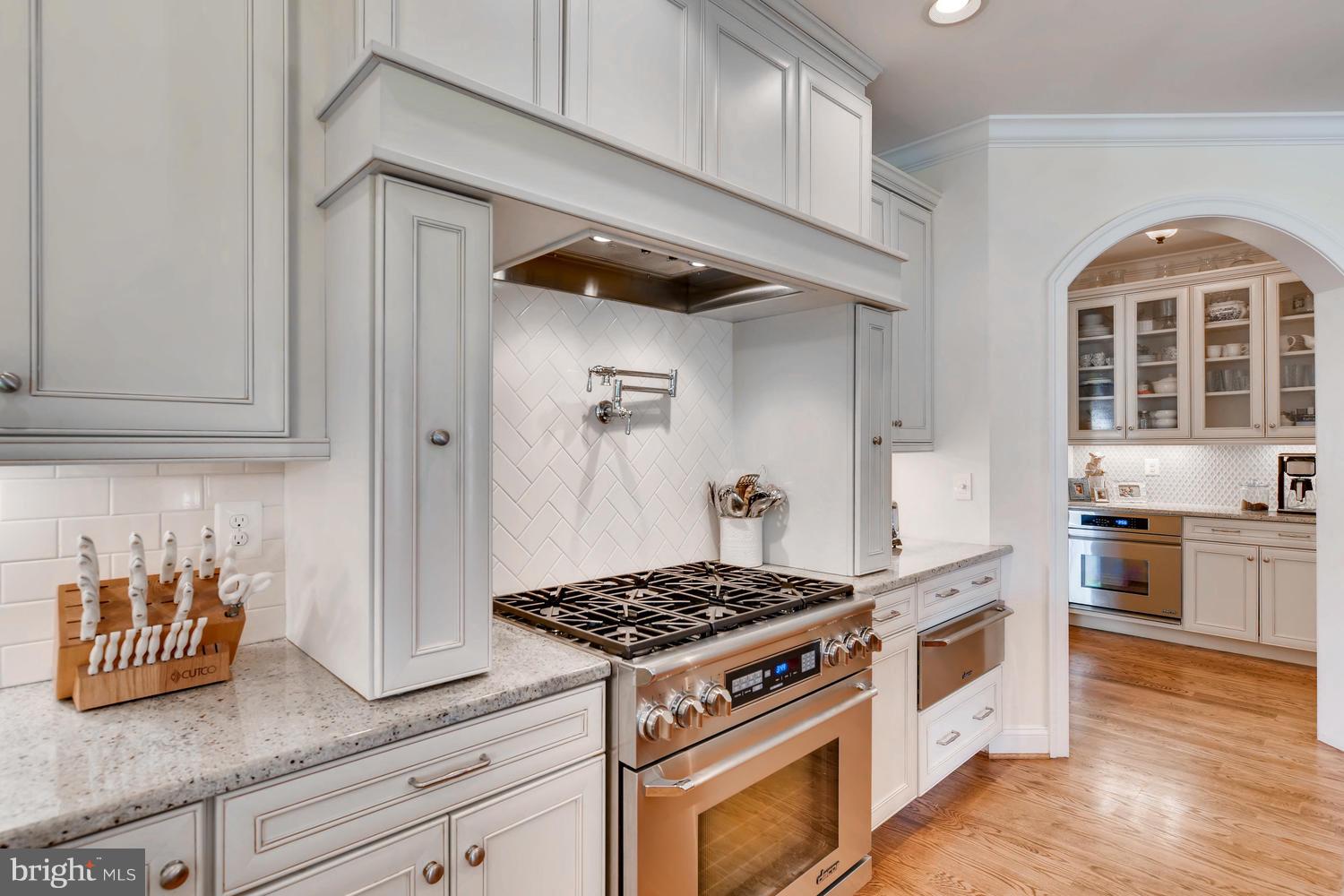 BRIAR KNOLL - Residential