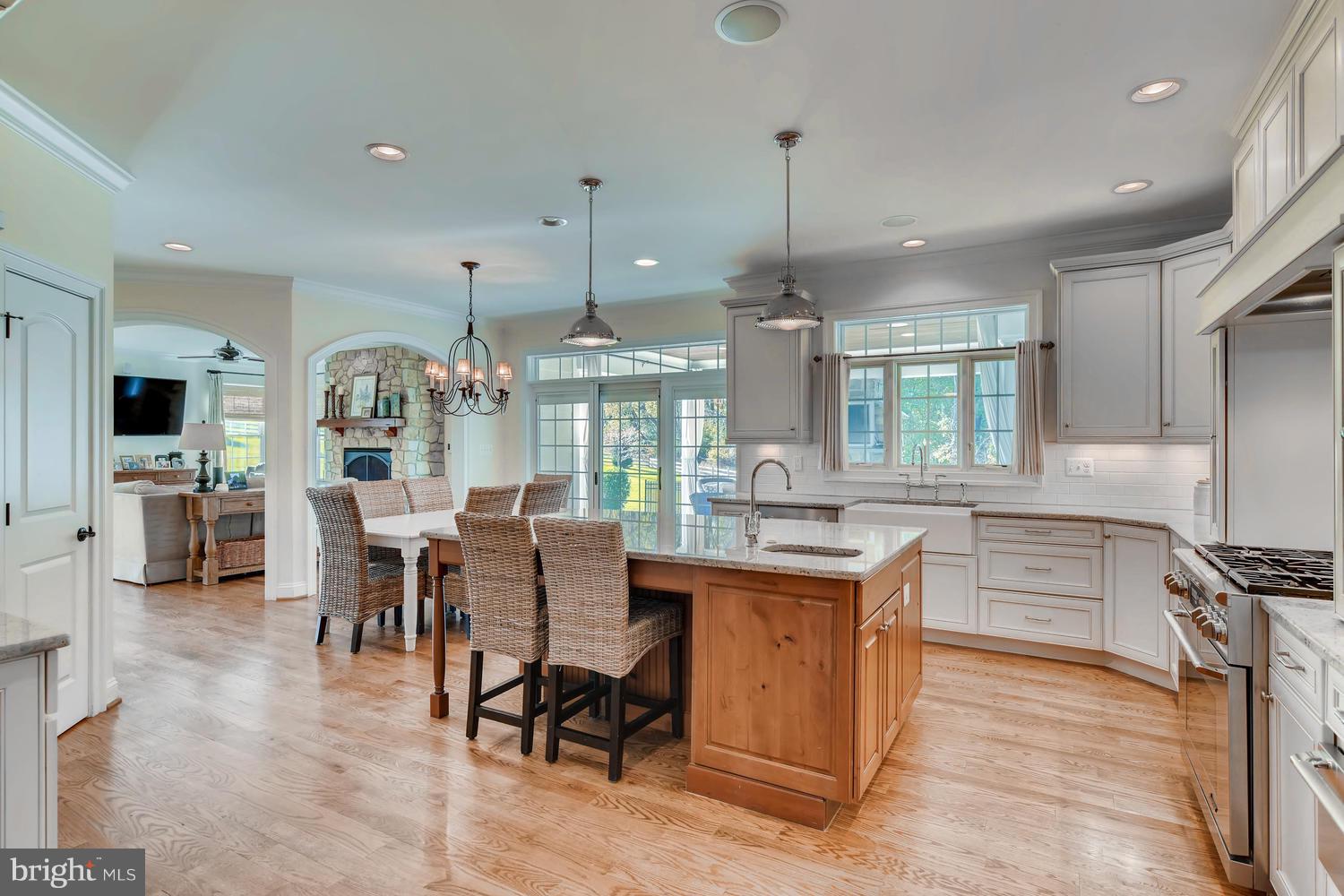 BRIAR KNOLL - Residential