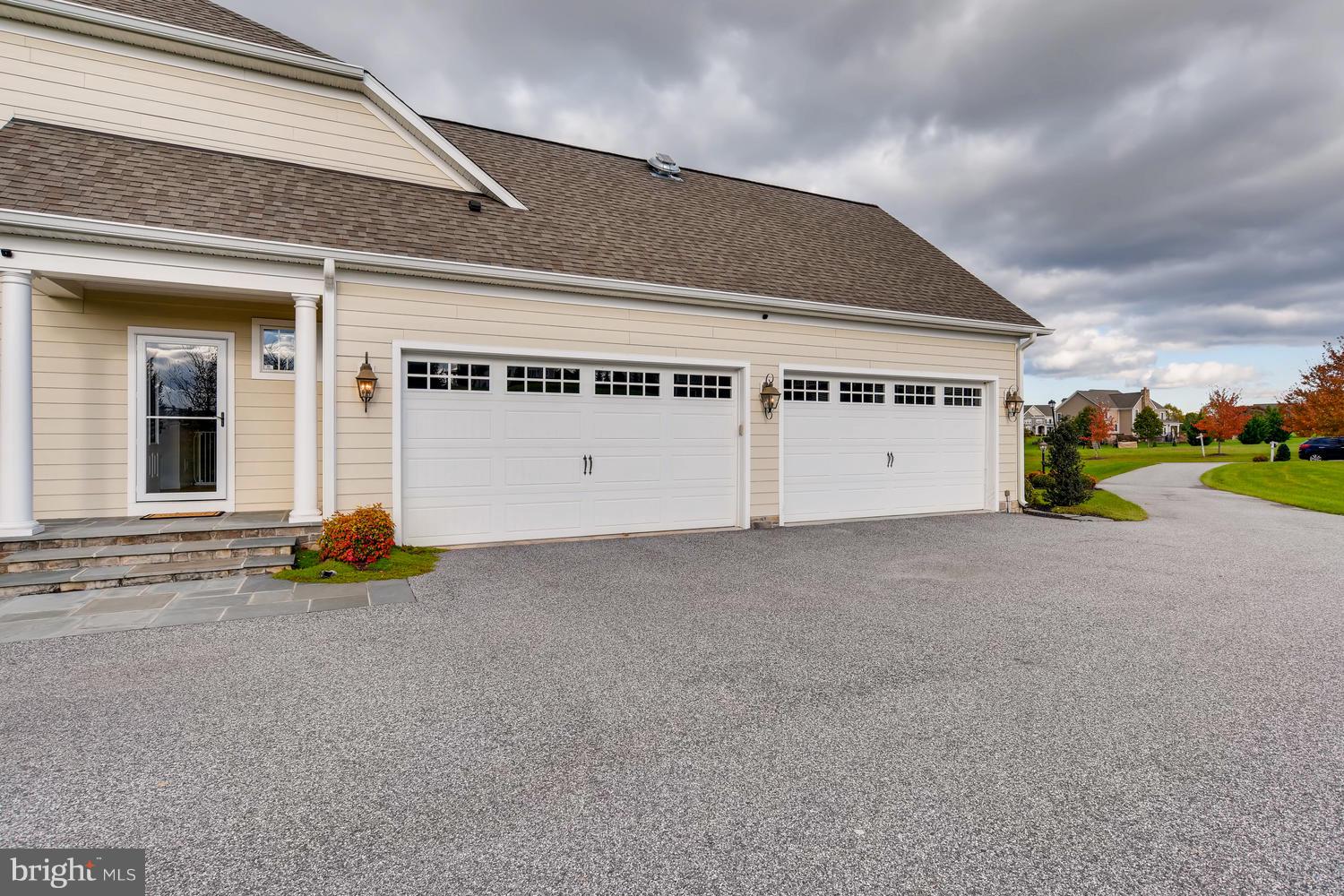 BRIAR KNOLL - Residential