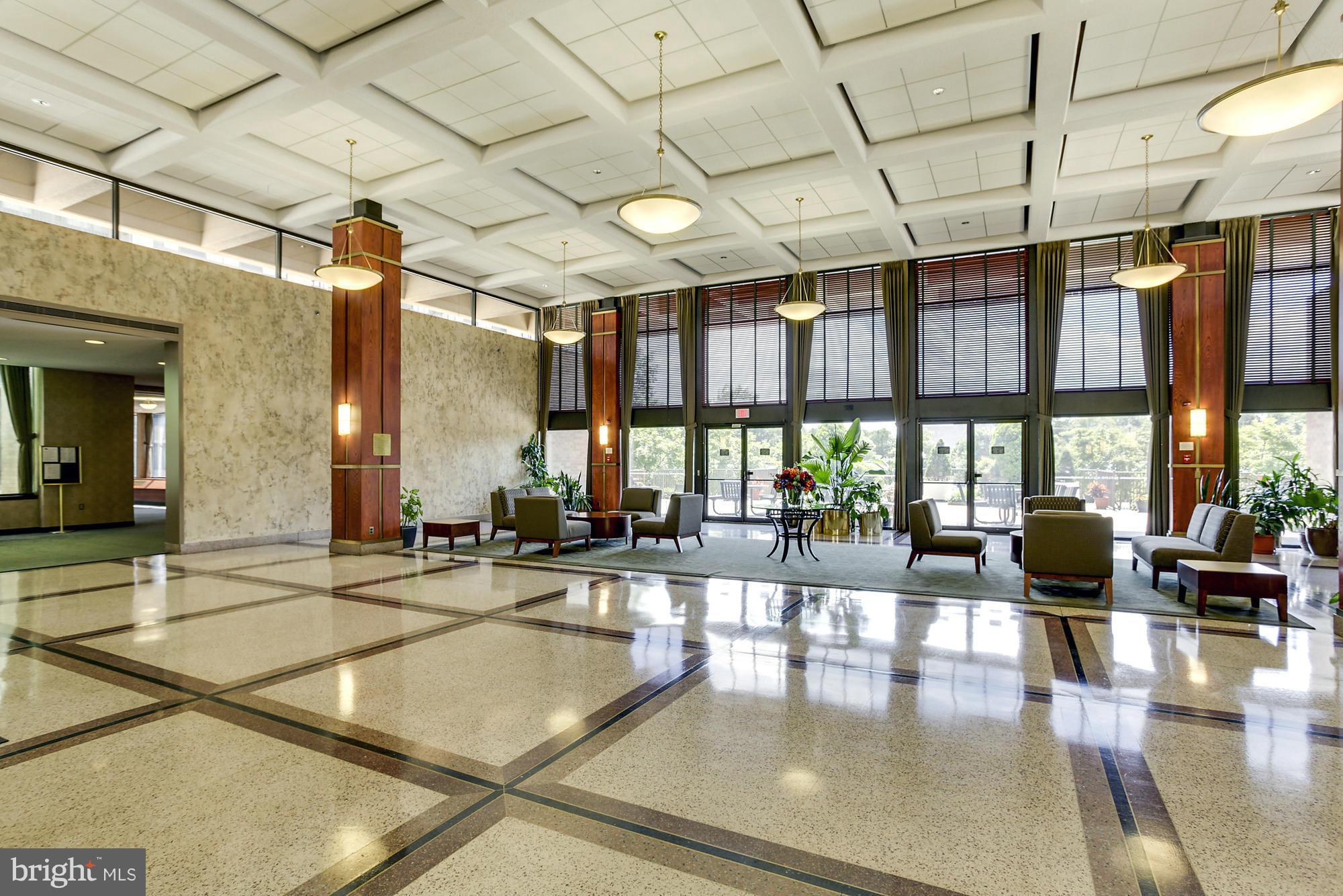 SKYLINE SQUARE CONDO - Residential