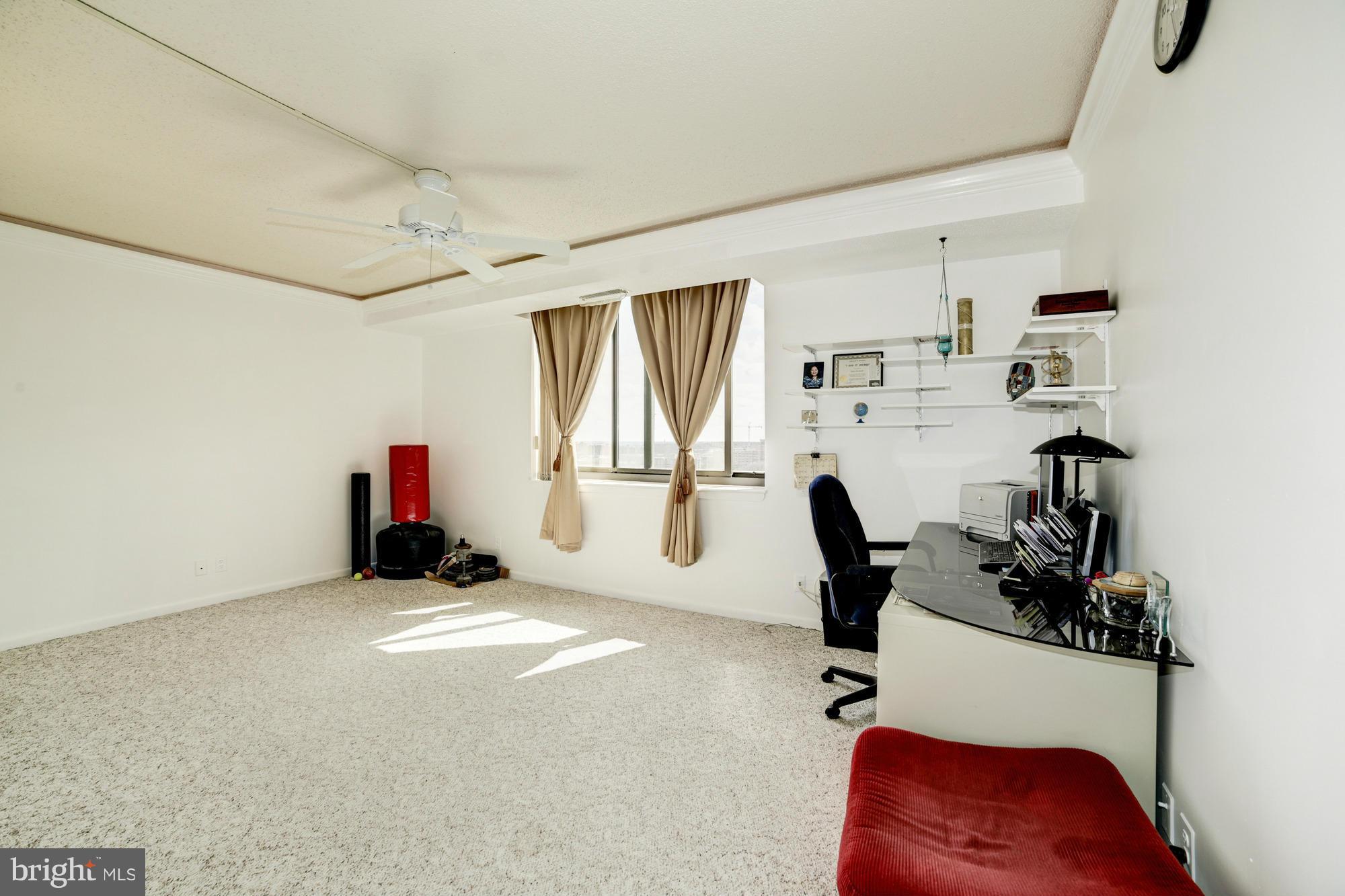 SKYLINE SQUARE CONDO - Residential