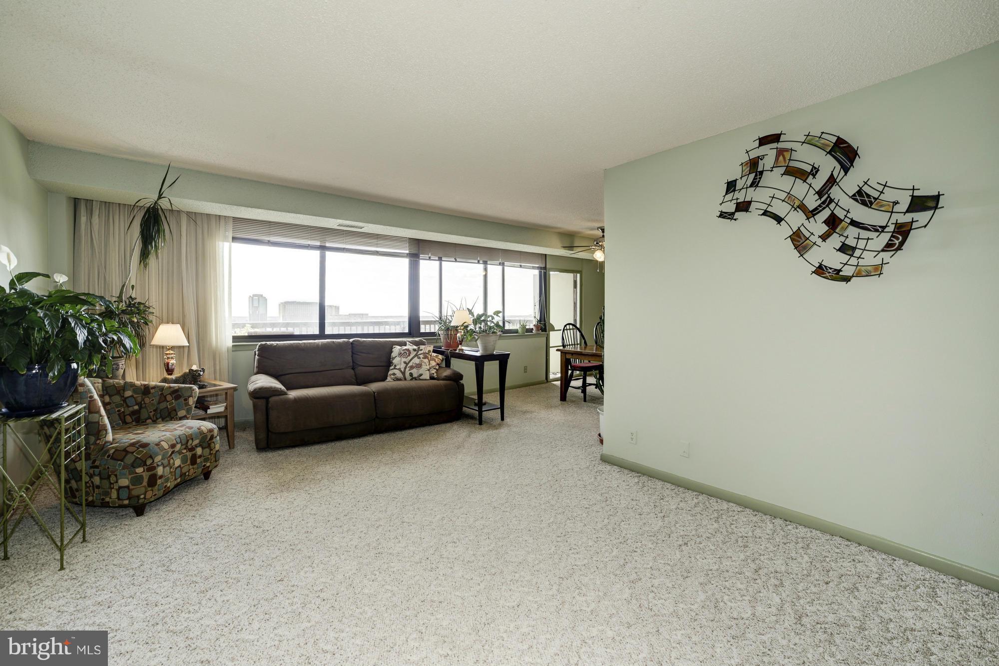 SKYLINE SQUARE CONDO - Residential