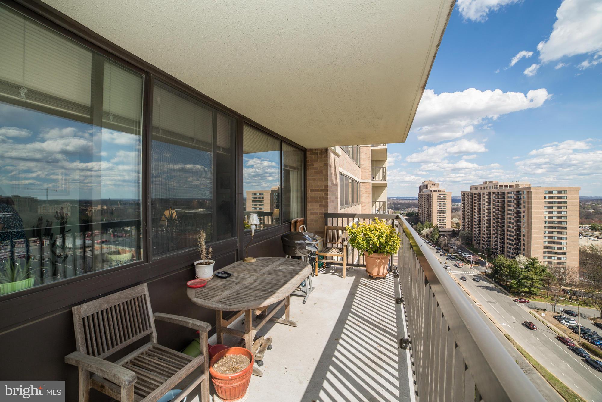 SKYLINE SQUARE CONDO - Residential