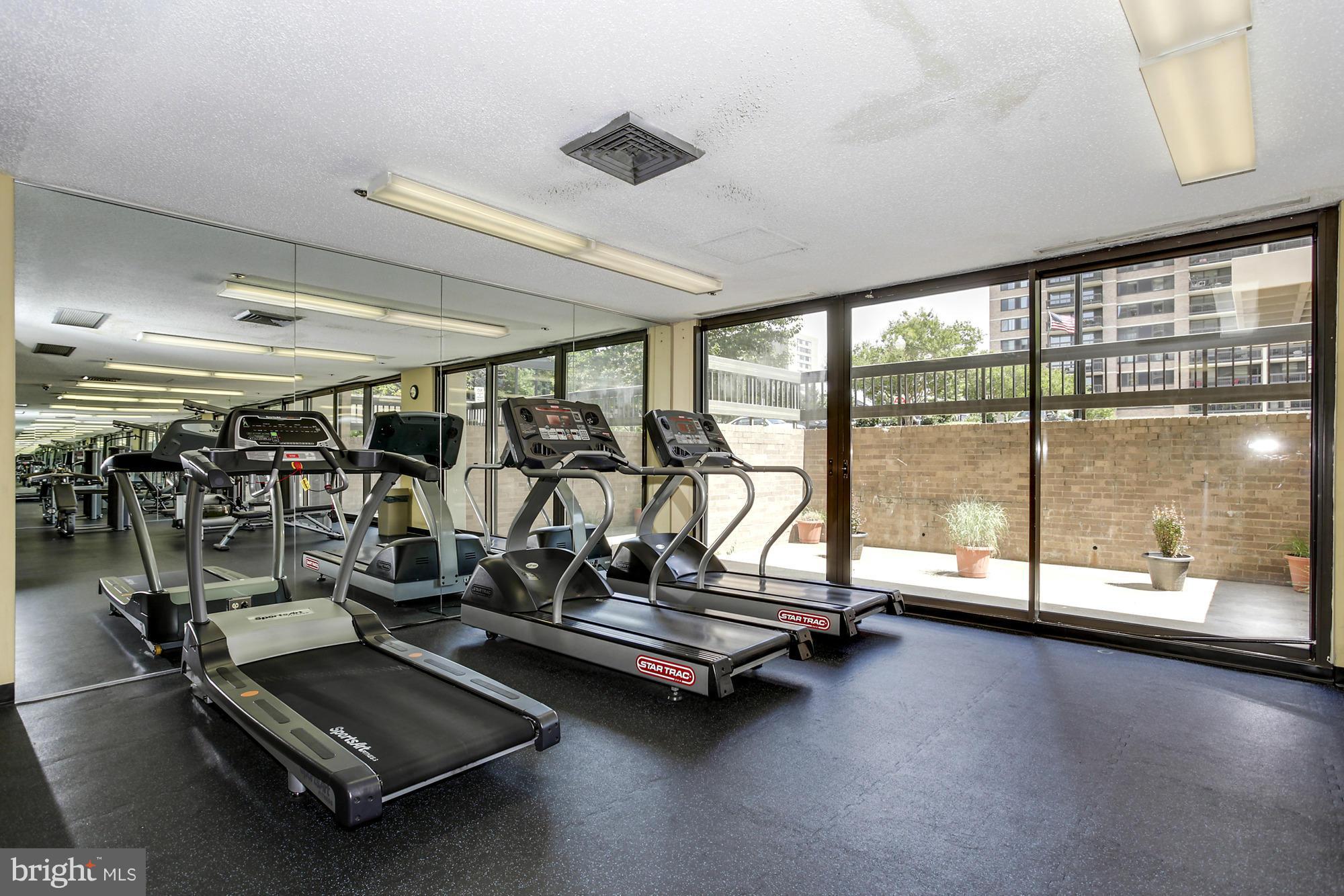 SKYLINE SQUARE CONDO - Residential