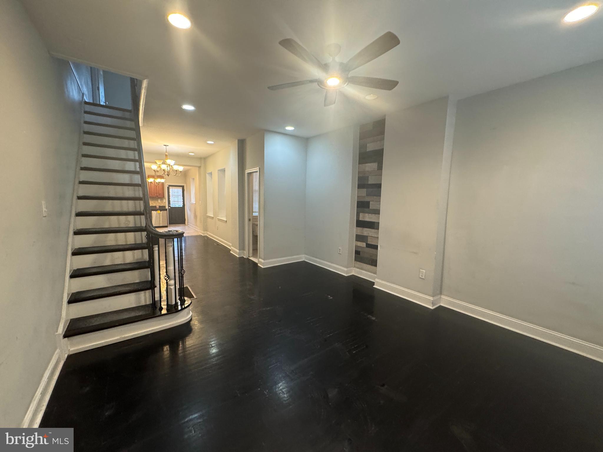 PORT RICHMOND - Residential