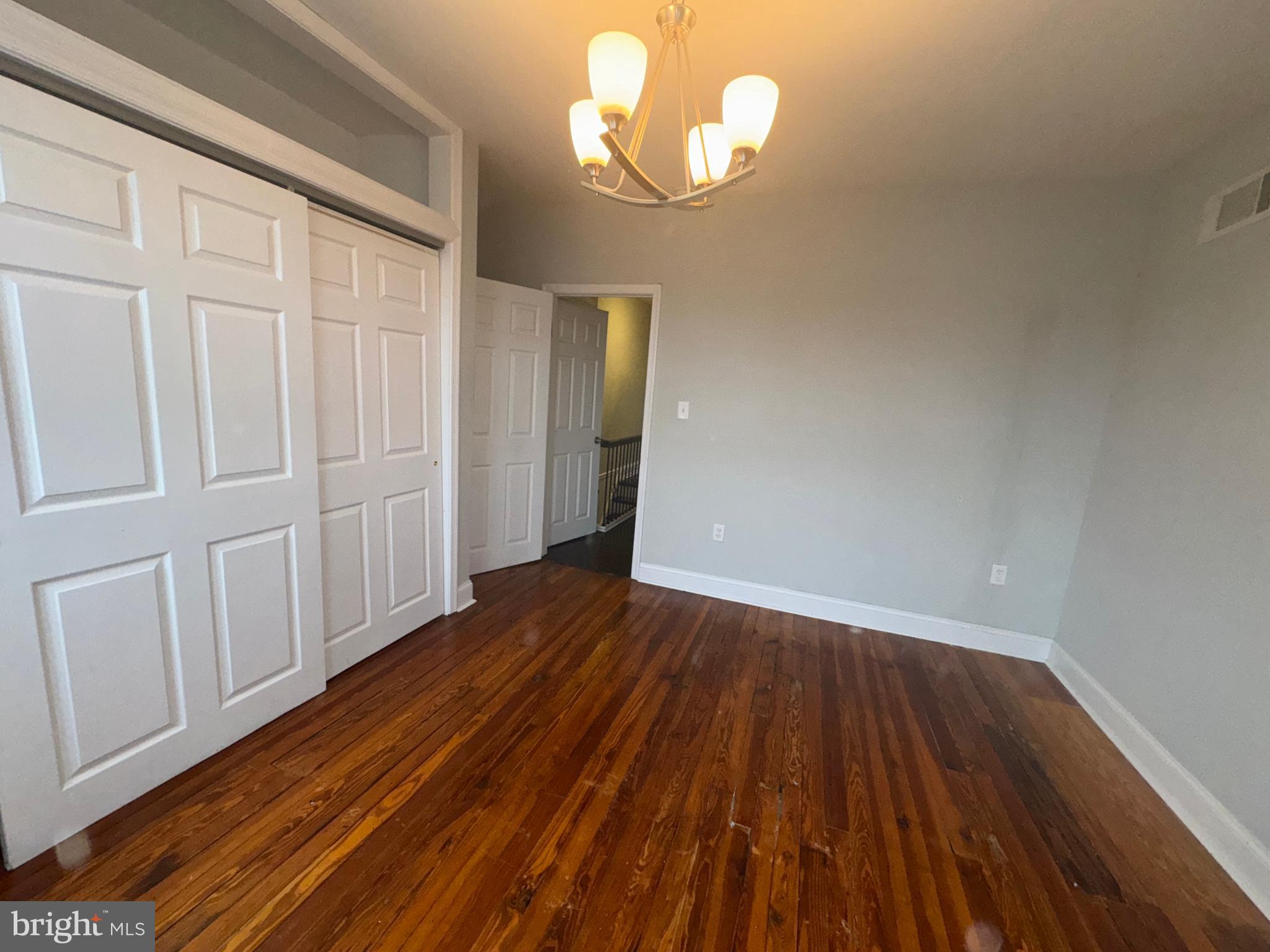 PORT RICHMOND - Residential