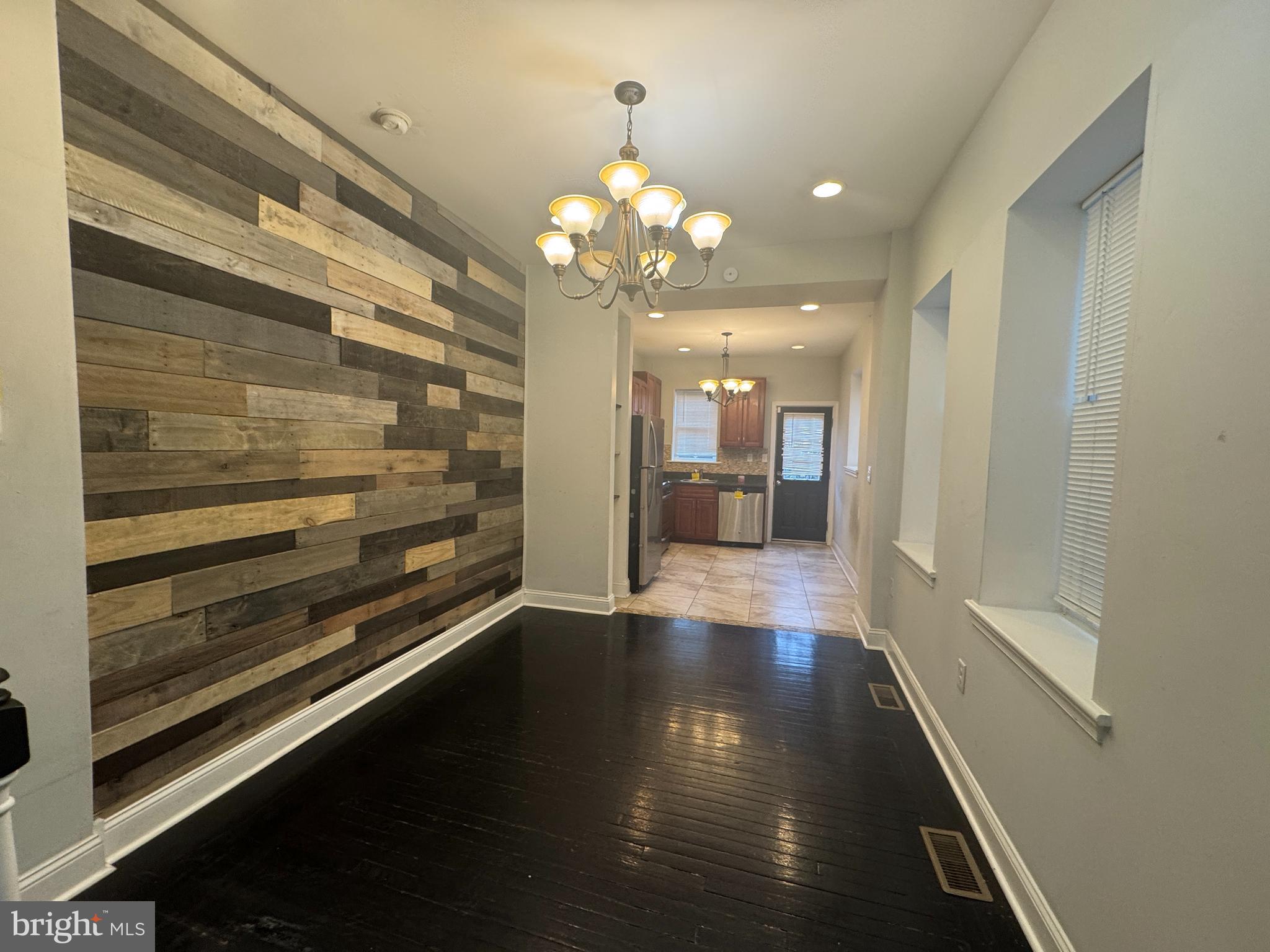 PORT RICHMOND - Residential