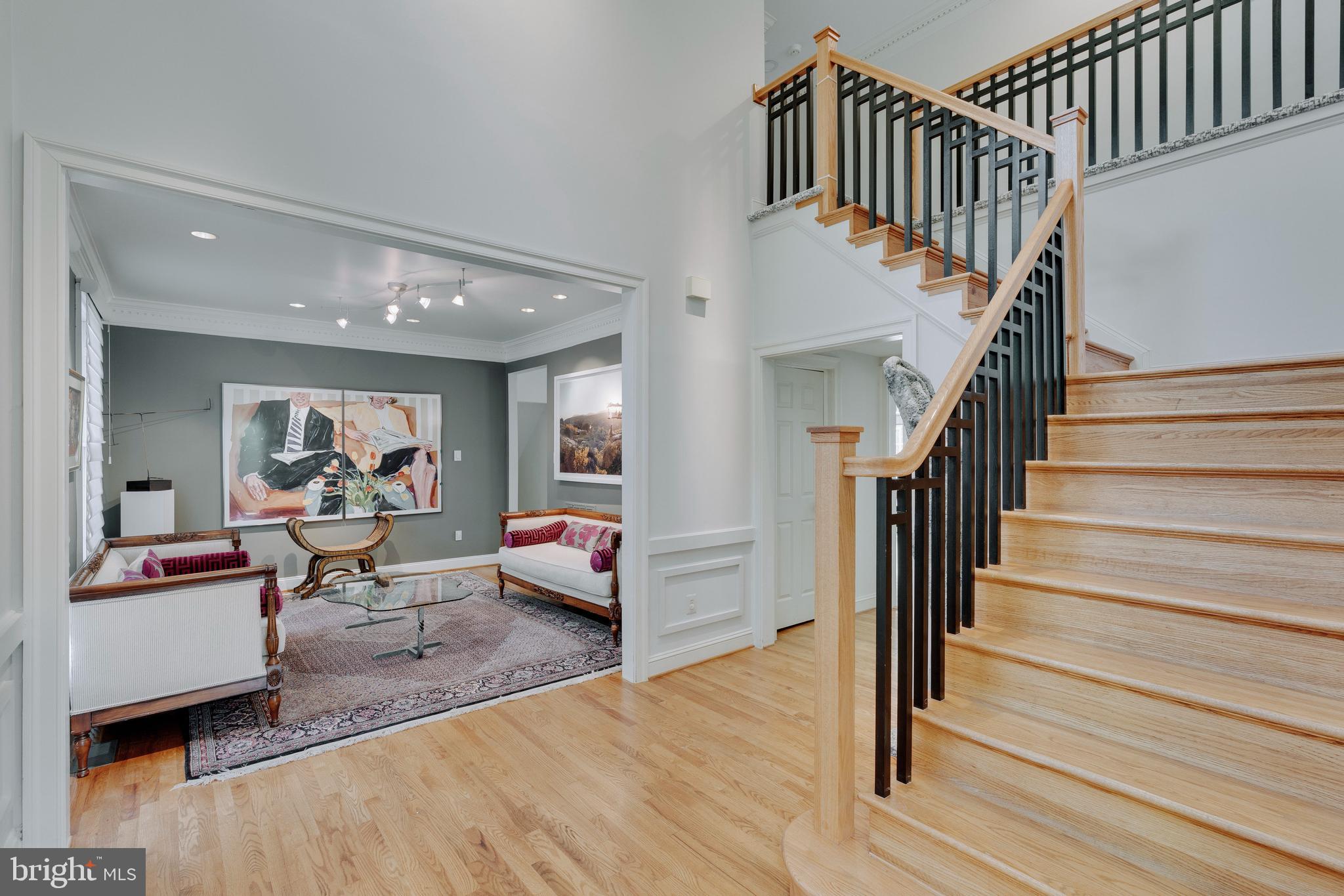 GLEN HILLS - Residential