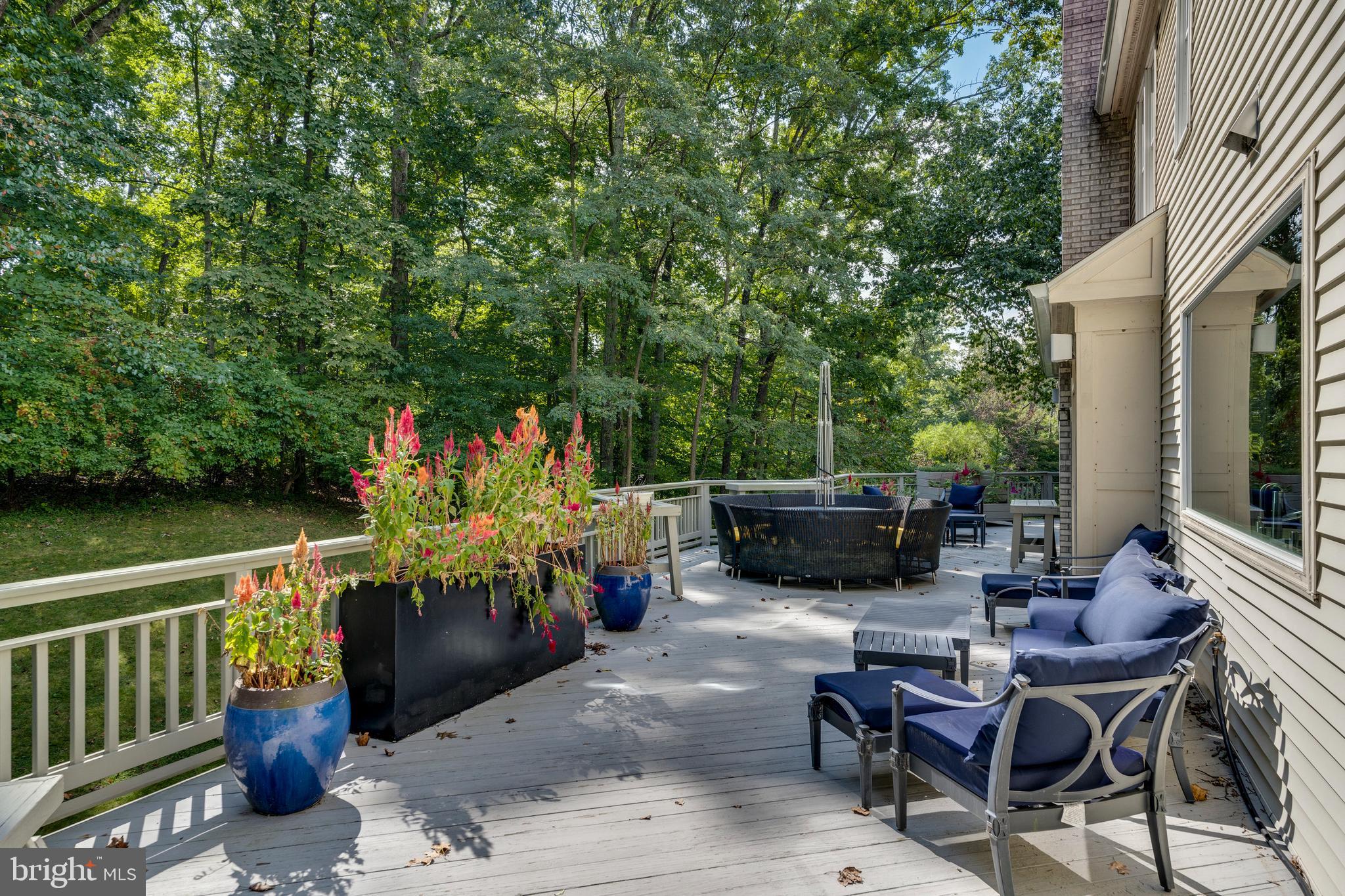 GLEN HILLS - Residential