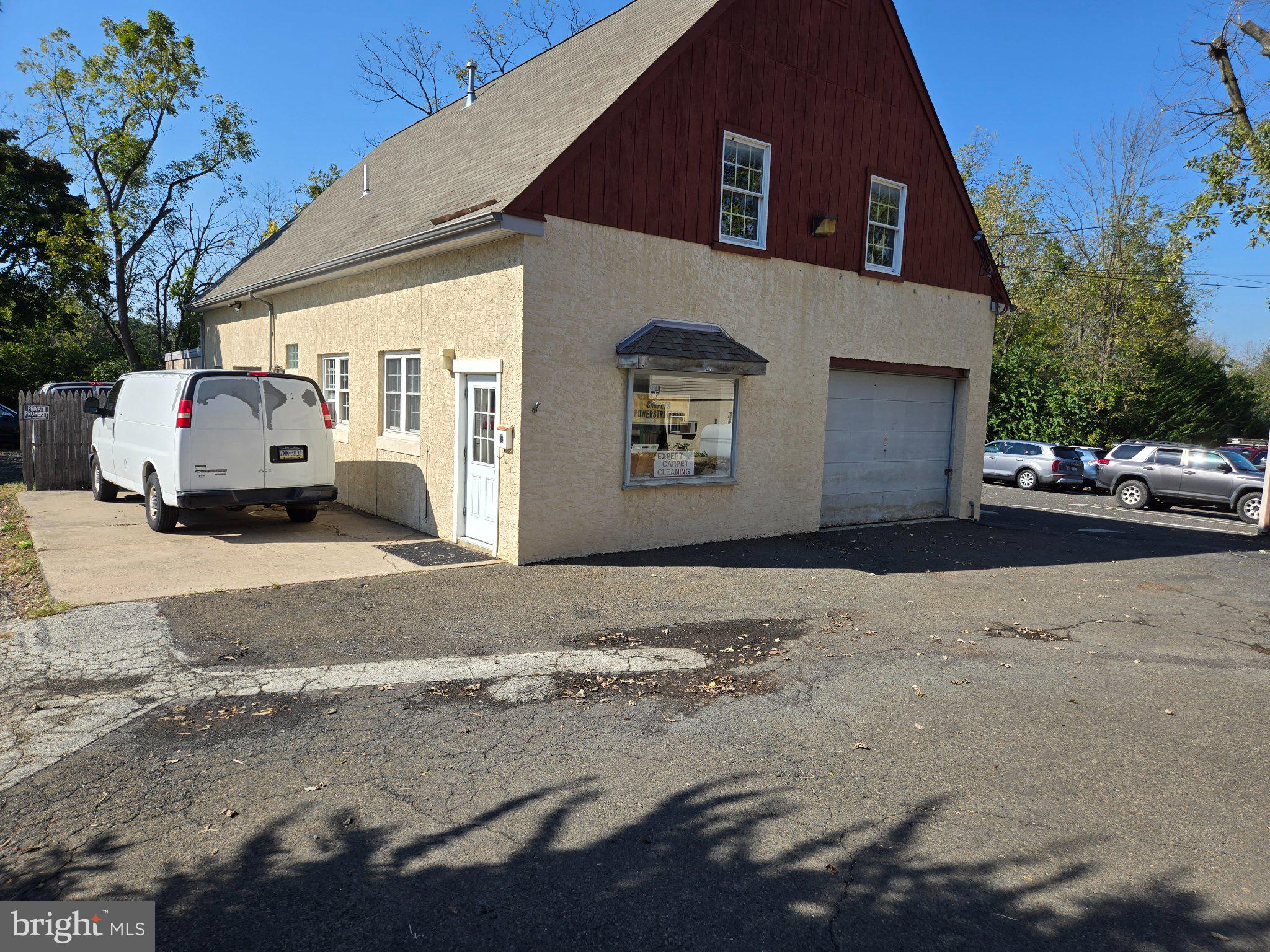 1411 BETHLEHEM PIKE REAR