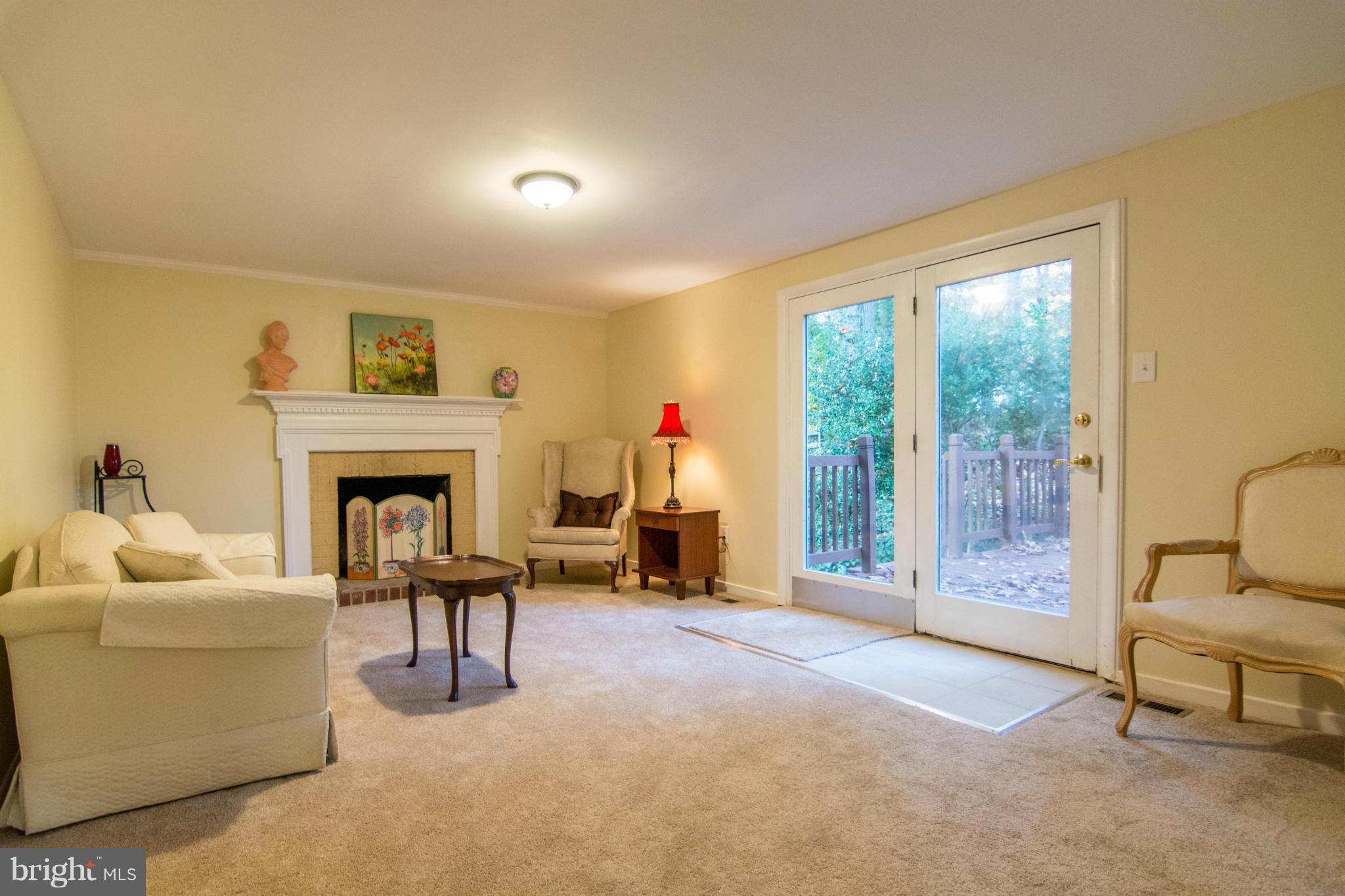 VILLAGE OF LONG REACH - Residential