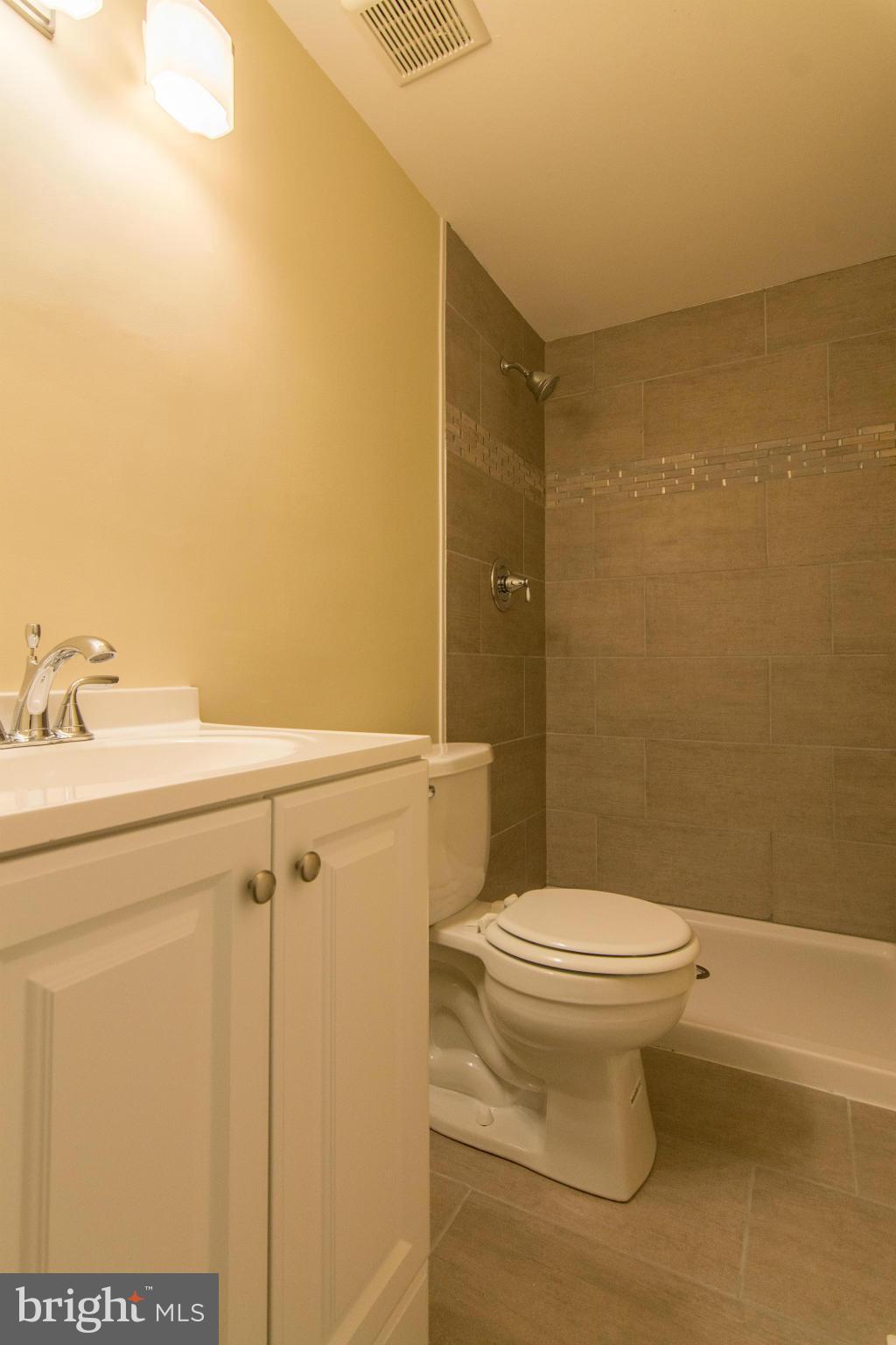 VILLAGE OF LONG REACH - Residential