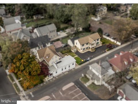 37 N CLINTON STREET DOYLESTOWN PA 18901