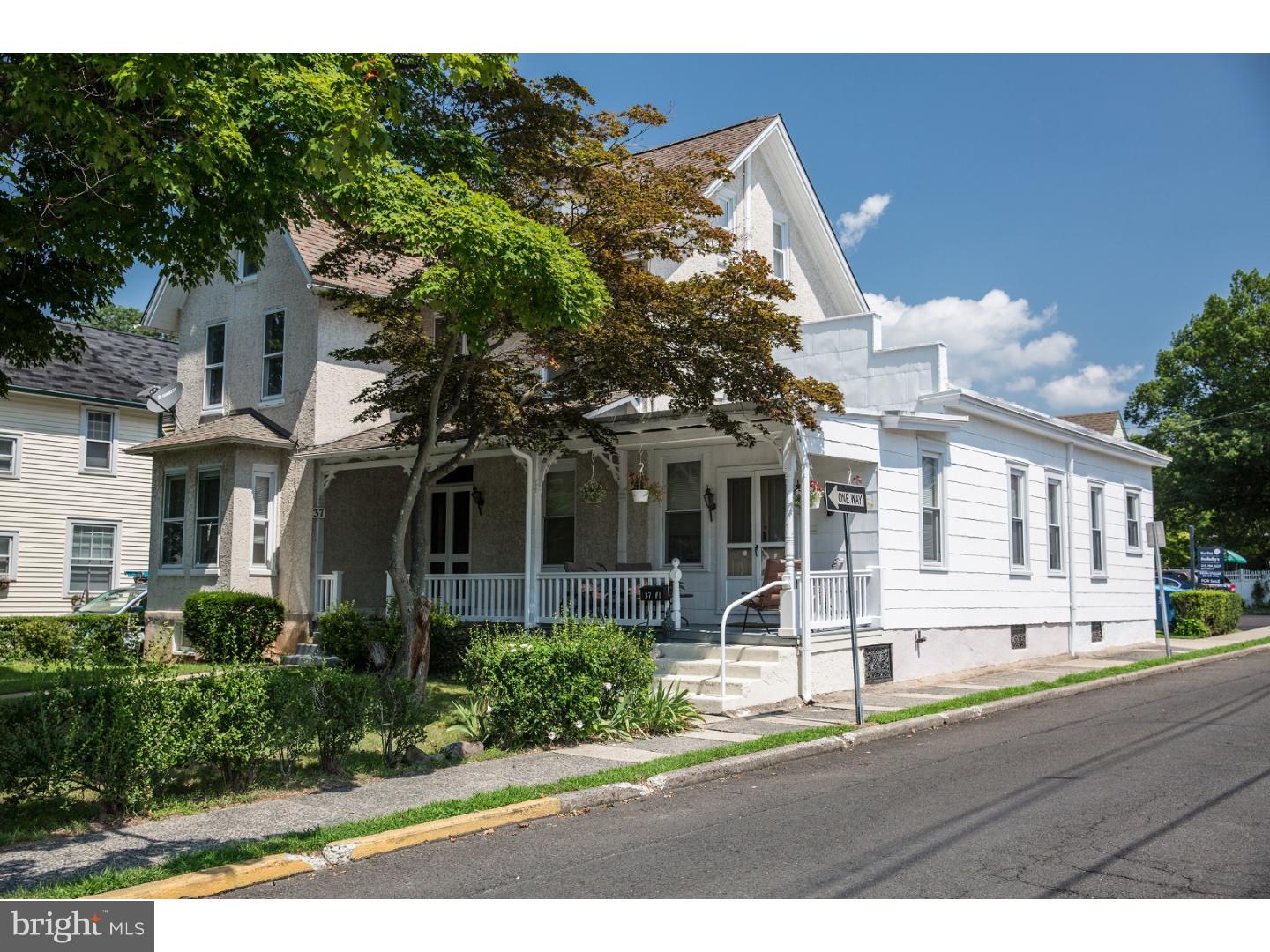 37 N CLINTON STREET