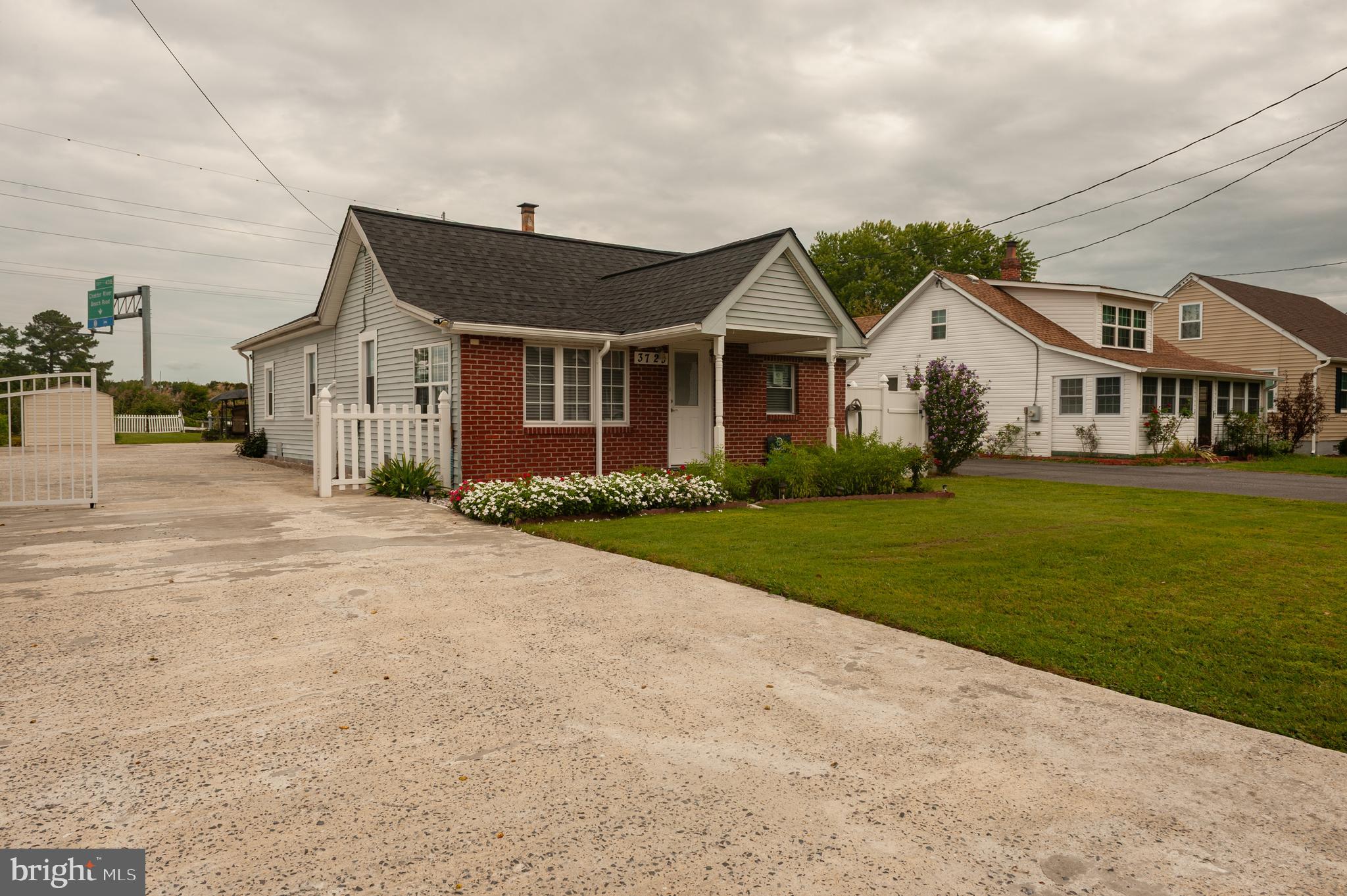 3729 MAIN STREET