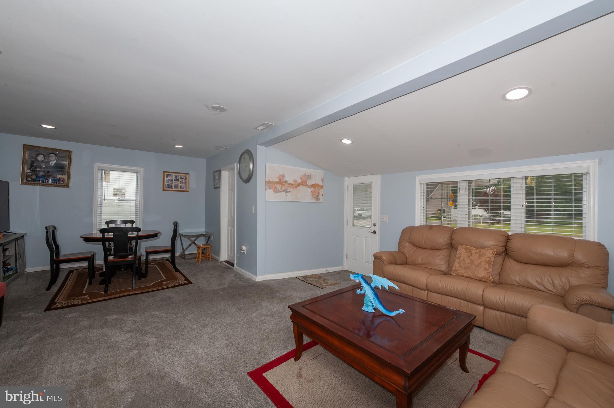 3729 MAIN STREET