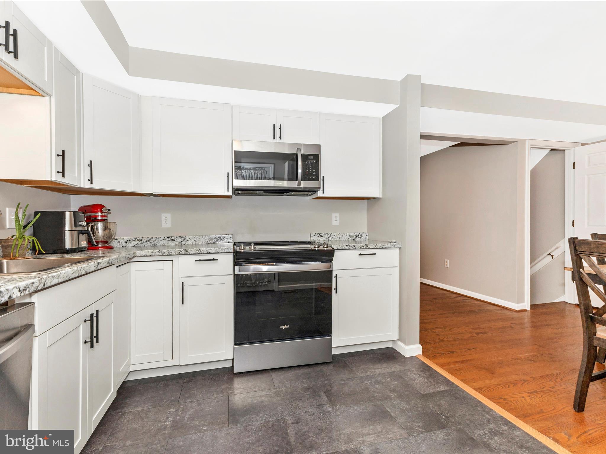 WATERSIDE - Residential