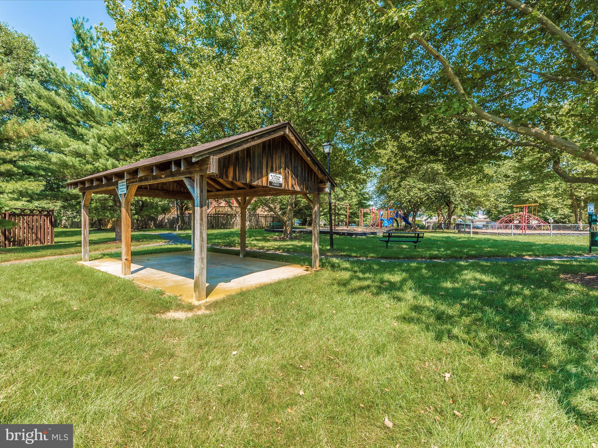 WATERSIDE - Residential