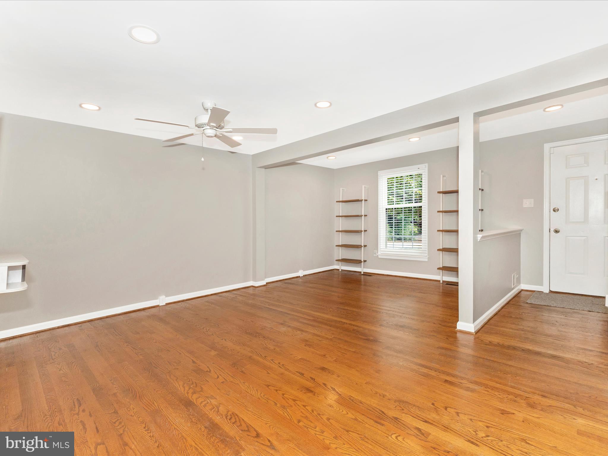 8204 RED WING COURT
