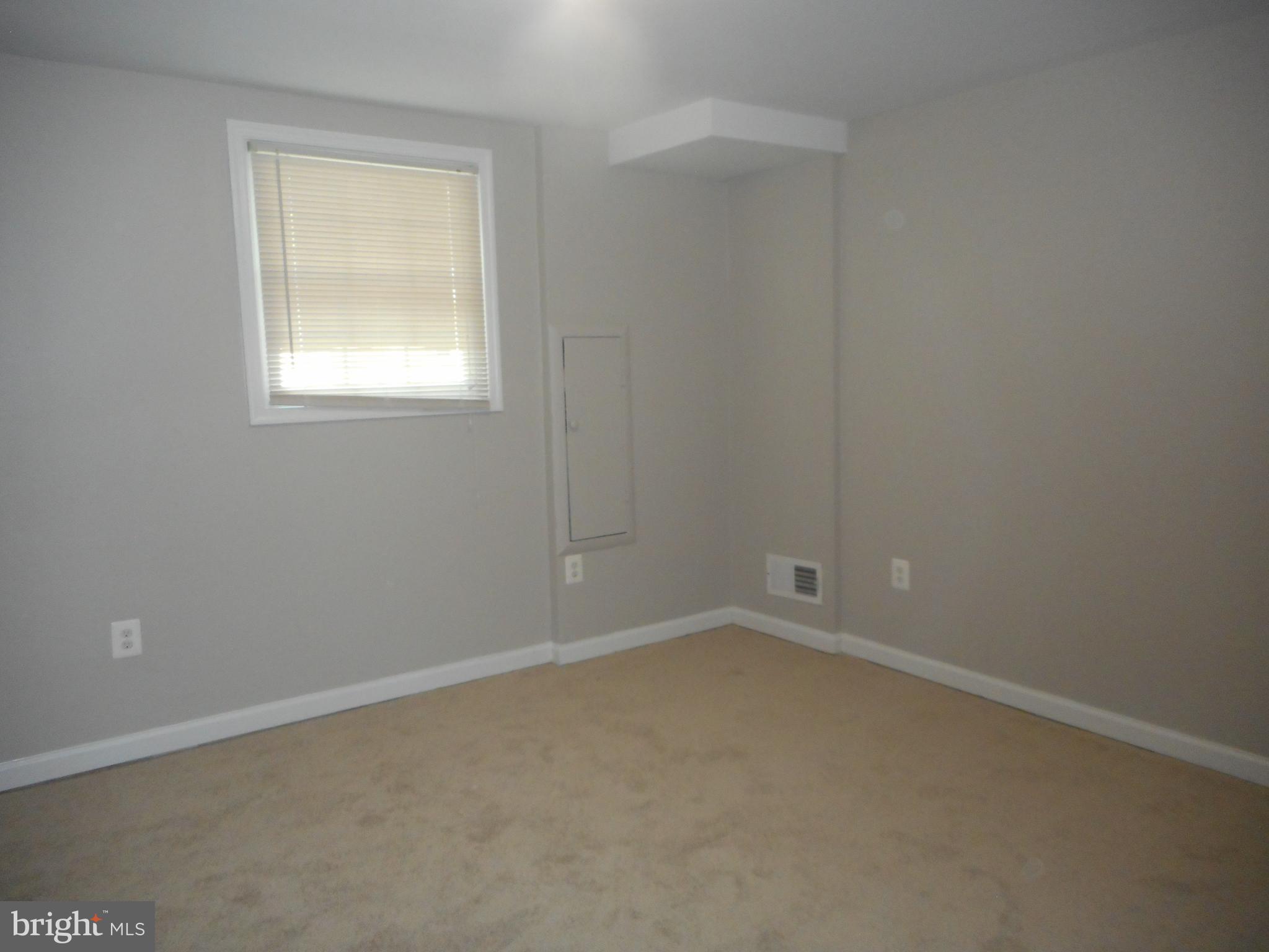 CRESTVIEW MANOR - Residential