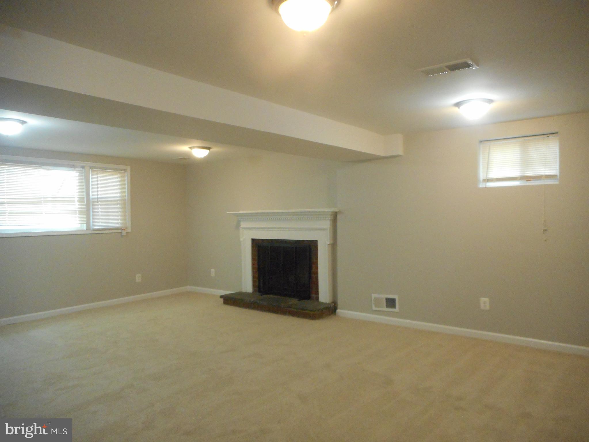 CRESTVIEW MANOR - Residential