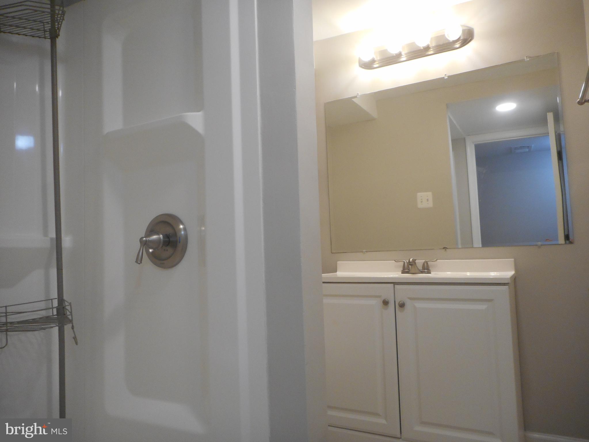 CRESTVIEW MANOR - Residential