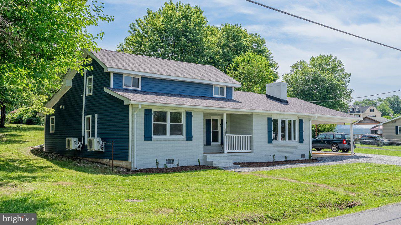 577 POND AVENUE