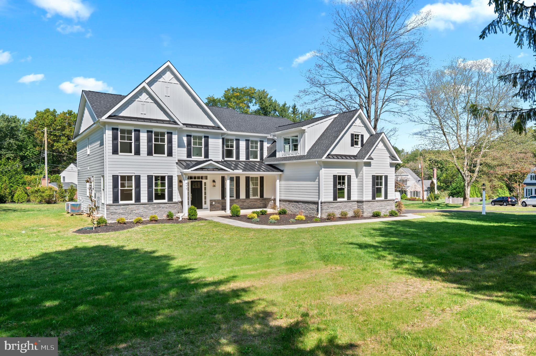 477 BLACK SWAN LANE