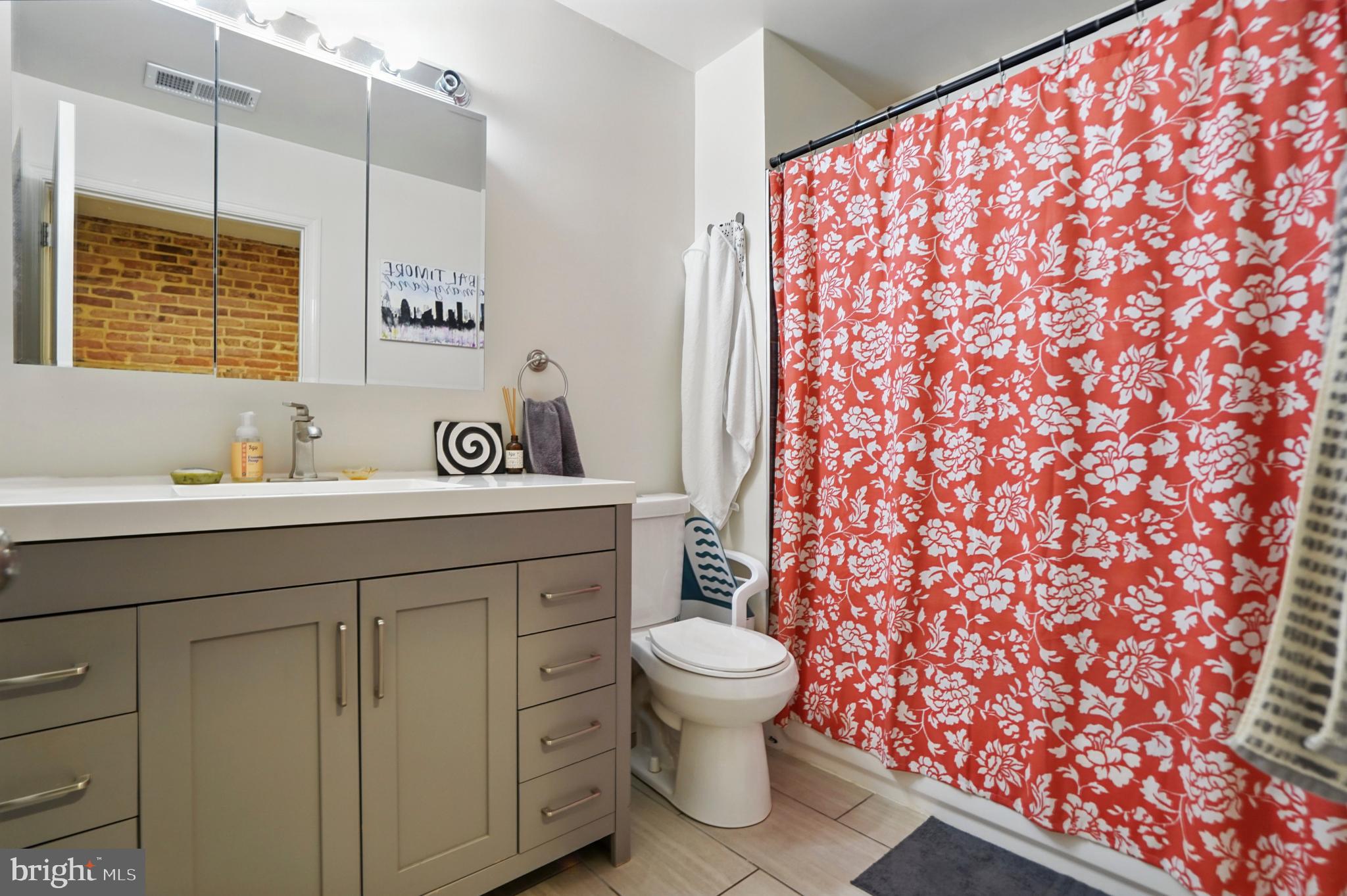 CHARLES VILLAGE - Residential Lease