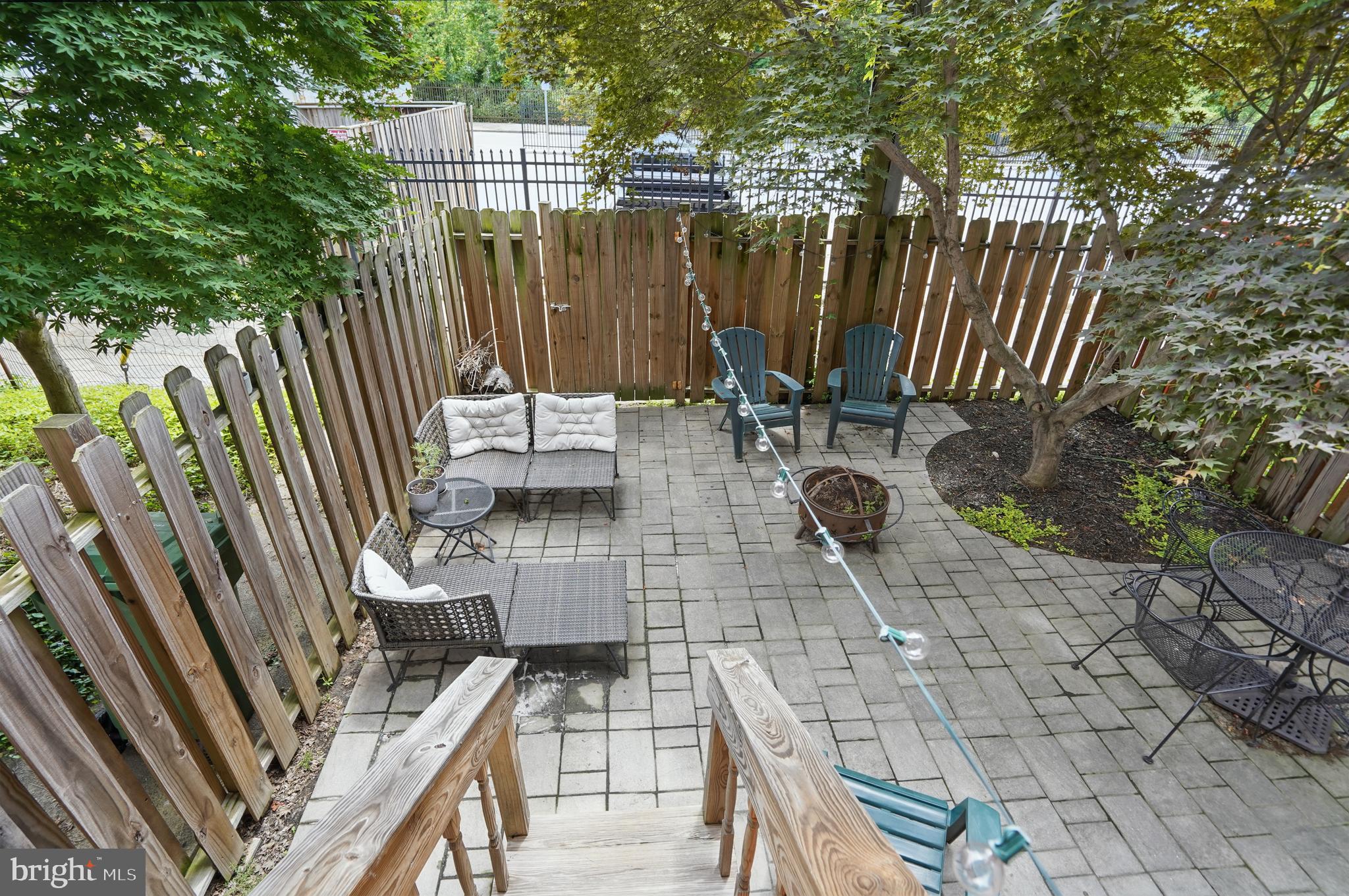 CHARLES VILLAGE - Residential Lease