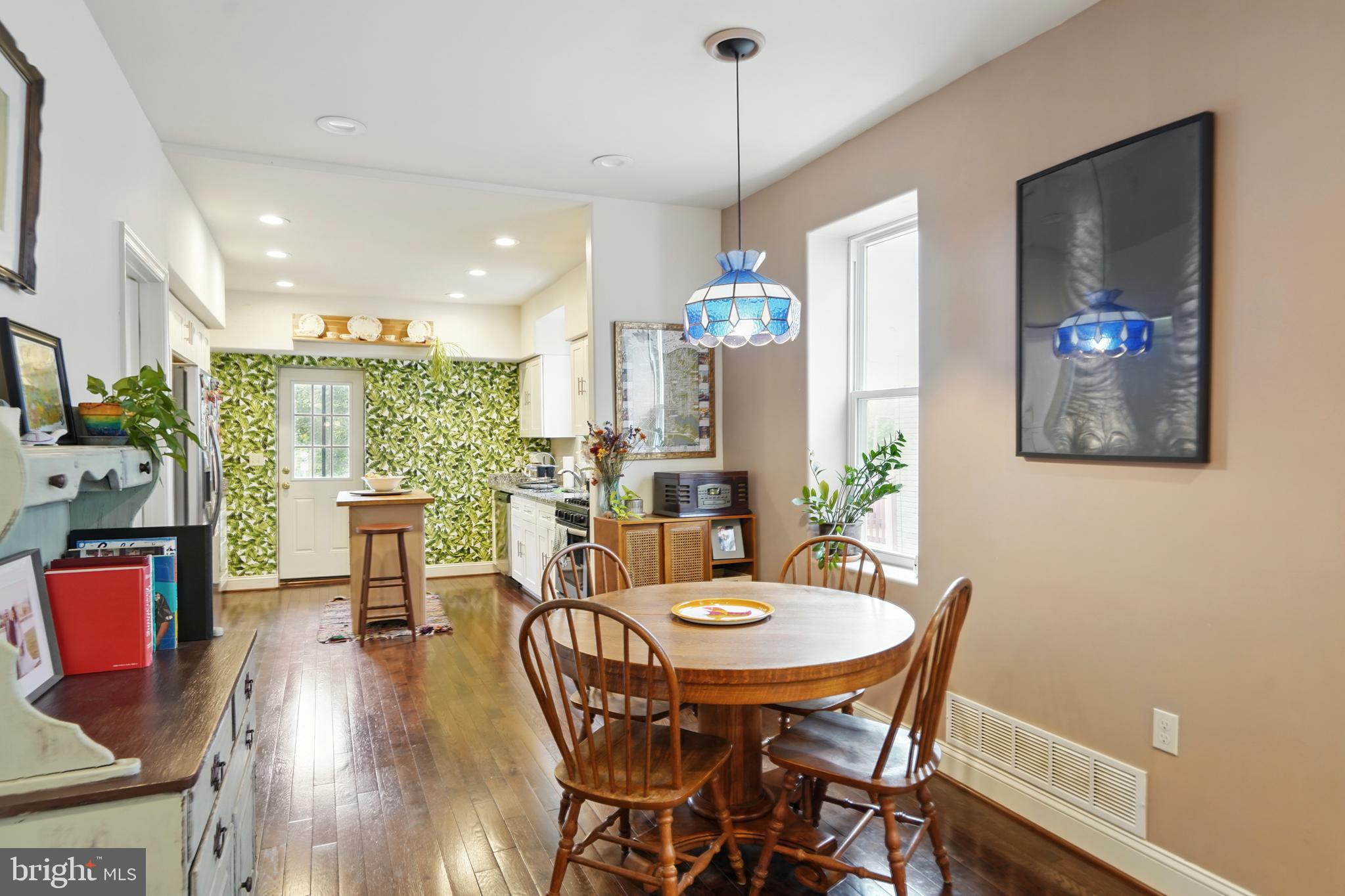 CHARLES VILLAGE - Residential Lease