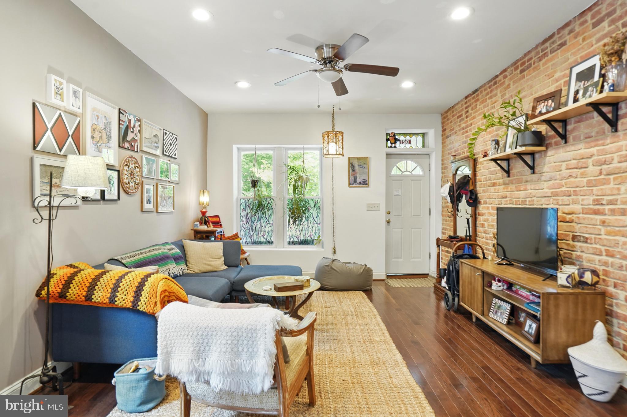 CHARLES VILLAGE - Residential Lease