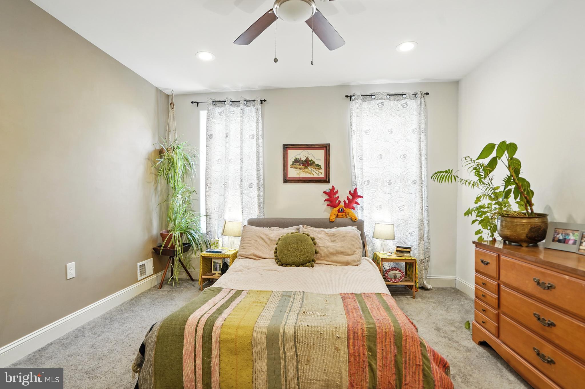 CHARLES VILLAGE - Residential Lease