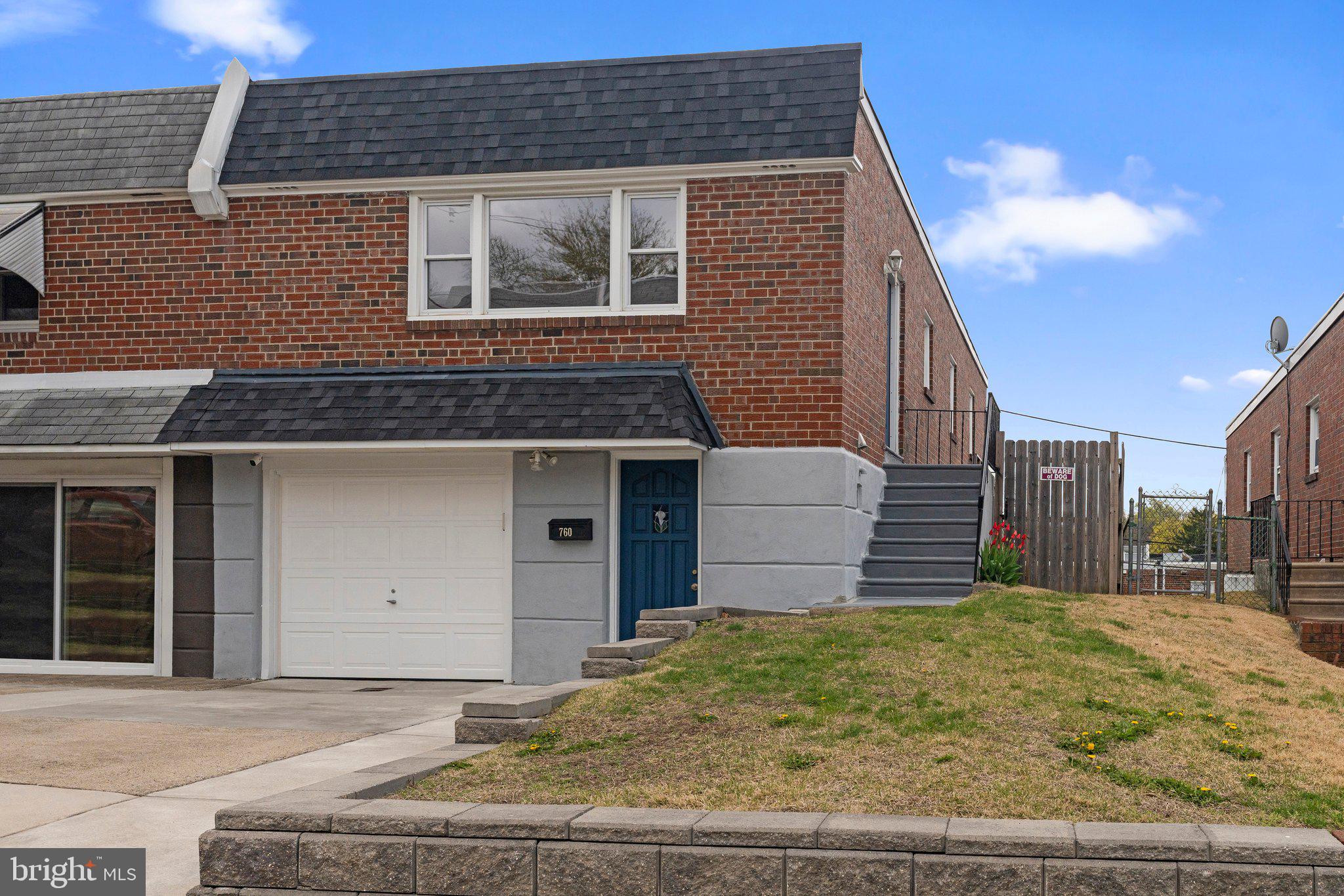 ROXBOROUGH - Residential